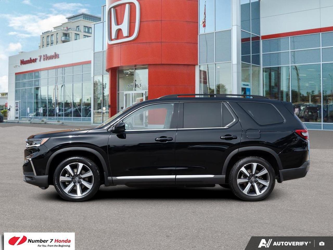 2023 Honda Pilot Touring *EXTENDED FACTORY WARRANTY*NO REPORTED ACC Photo2