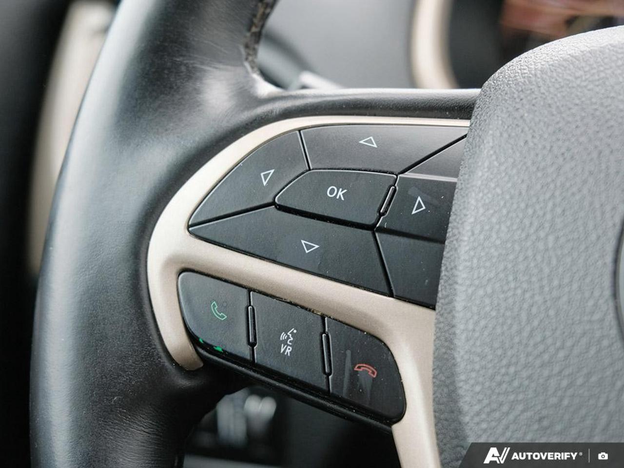 2018 Jeep Cherokee NORTH FWD Photo