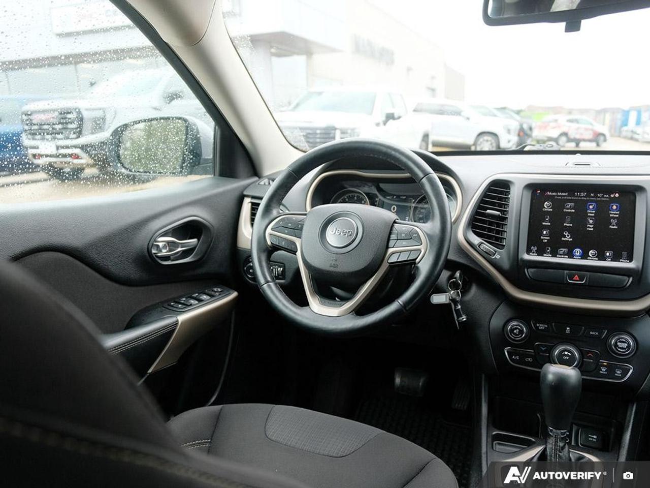 2018 Jeep Cherokee NORTH FWD Photo