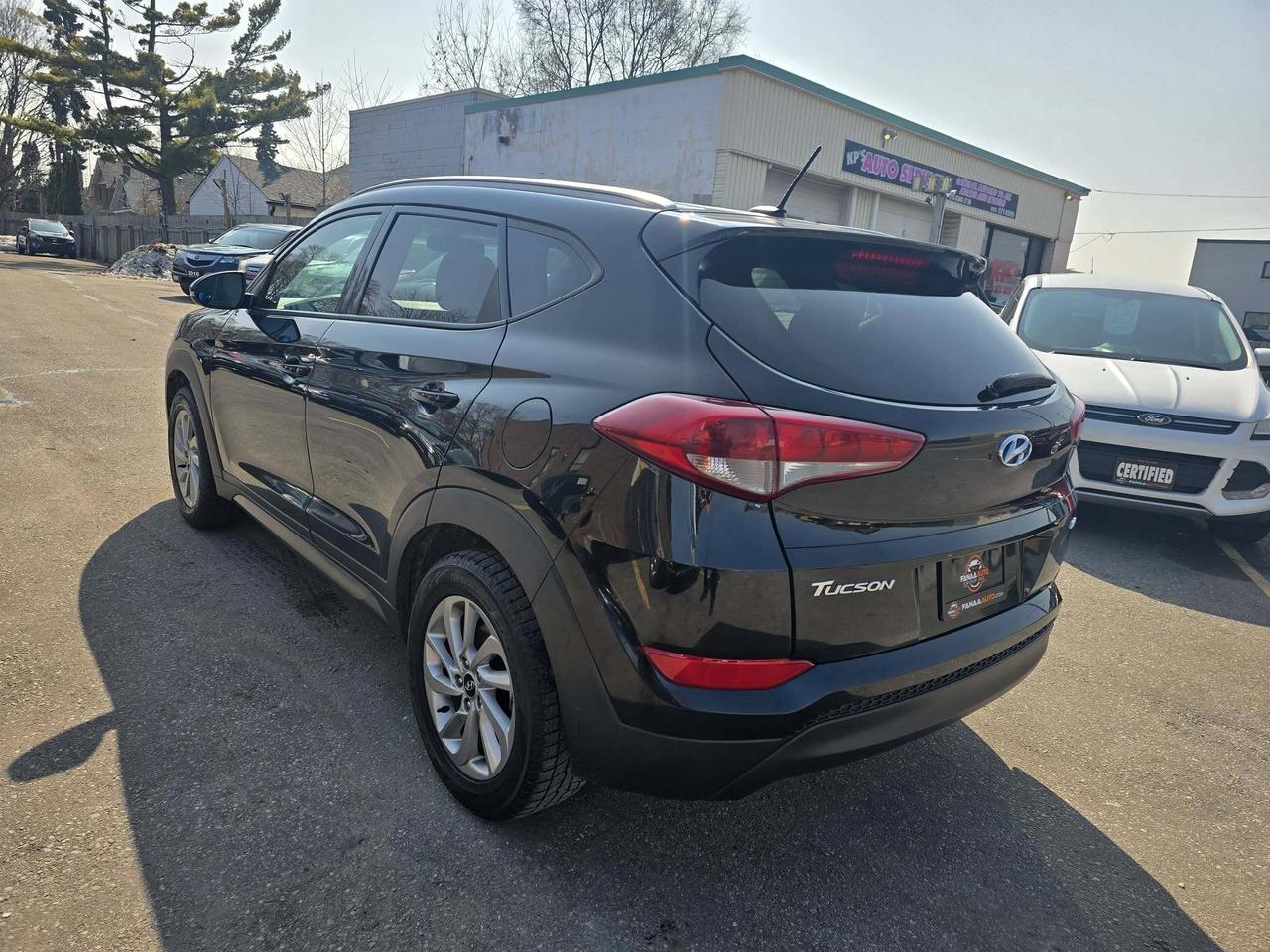 2016 Hyundai Tucson AWD 4DR 2.0L PREMIUM Photo
