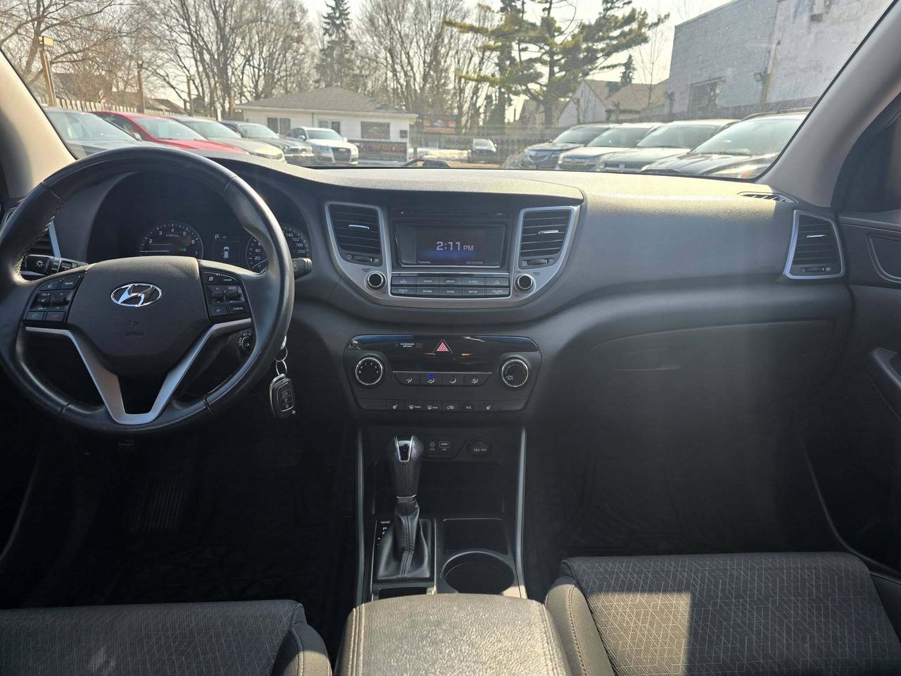 2016 Hyundai Tucson AWD 4DR 2.0L PREMIUM Photo