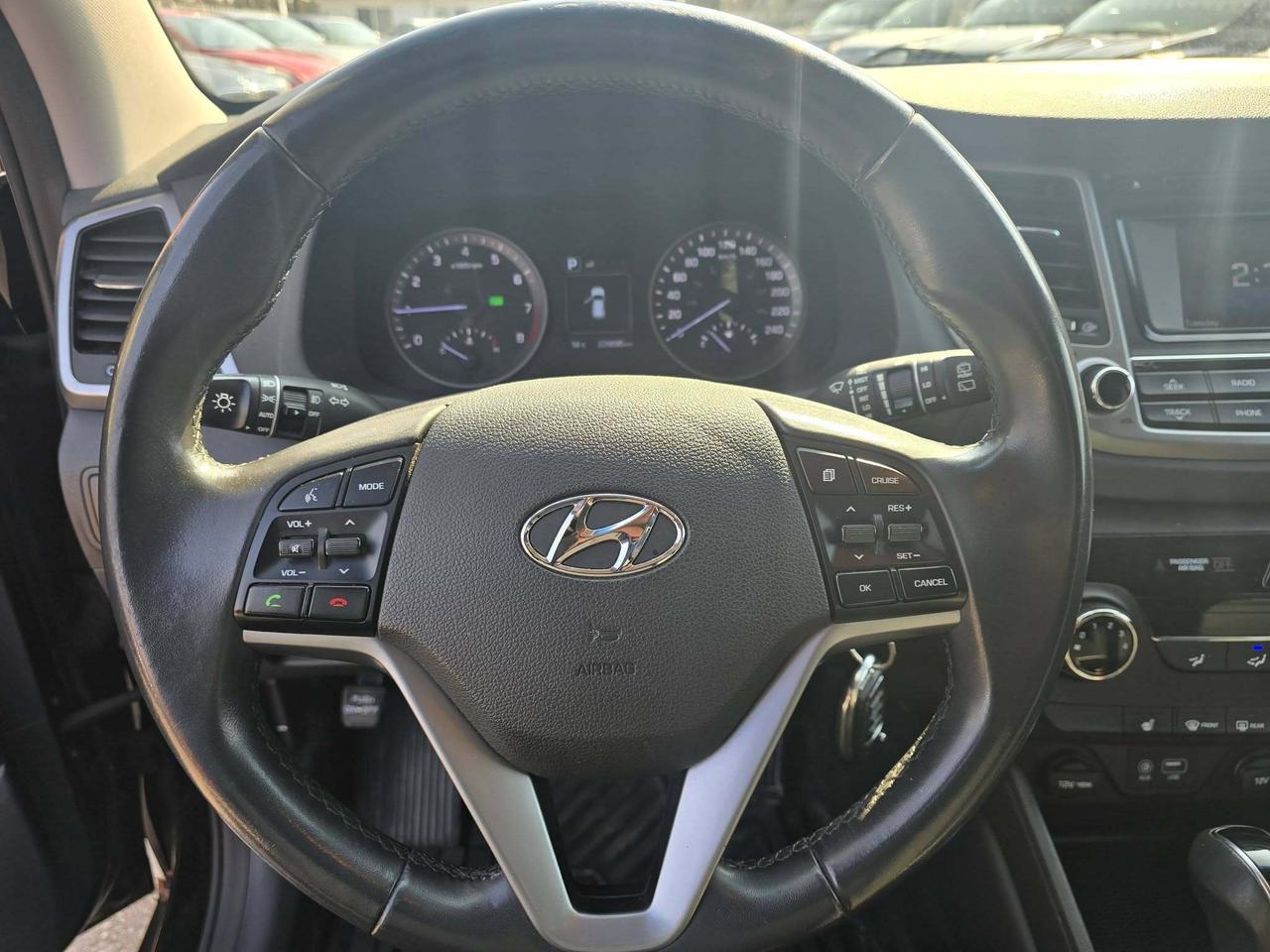 2016 Hyundai Tucson AWD 4DR 2.0L PREMIUM Photo