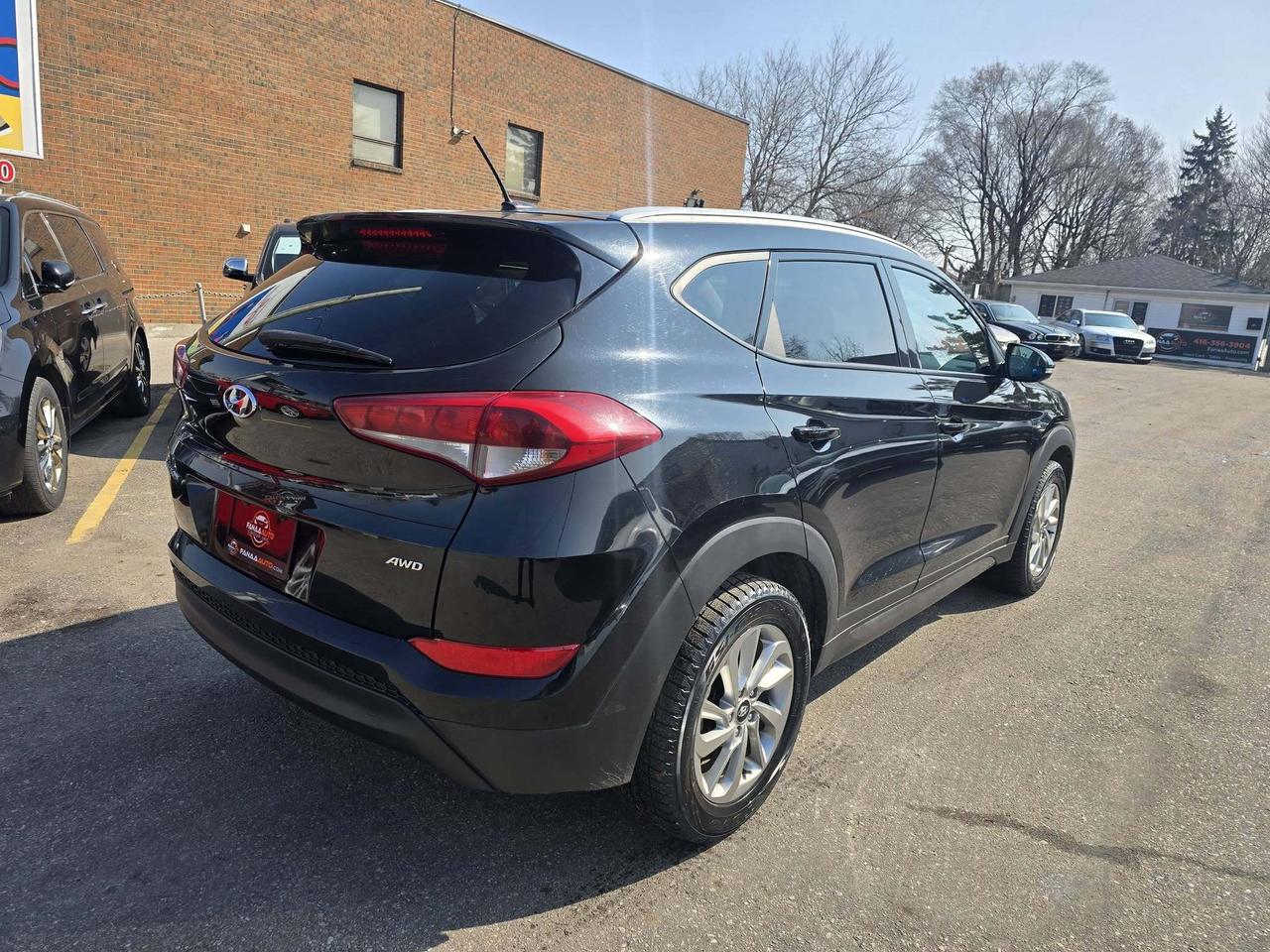 2016 Hyundai Tucson AWD 4DR 2.0L PREMIUM Photo