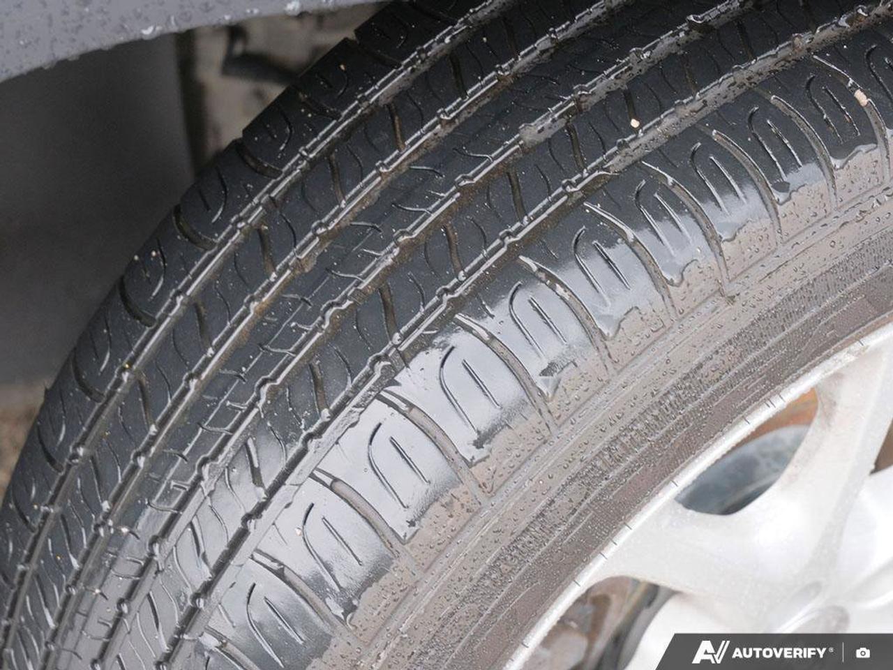 2018 Jeep Cherokee LatitudeLATITUDE, 2.4L 4-CYLINDER, FWD, CLOTH, AST Photo