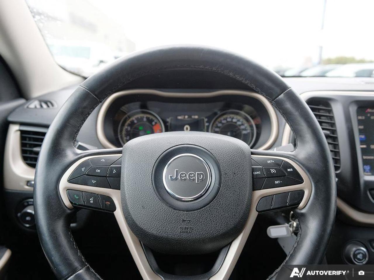 2018 Jeep Cherokee LatitudeLATITUDE, 2.4L 4-CYLINDER, FWD, CLOTH, AST Photo