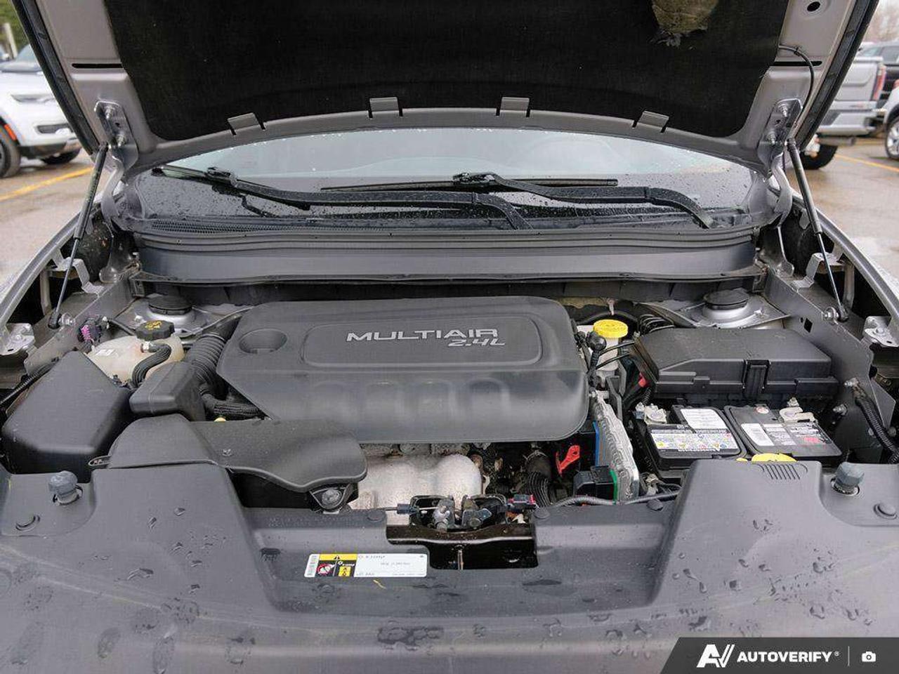 2018 Jeep Cherokee LATITUDE, 2.4L 4-CYLINDER, FWD, CLOTH, ASTRADED CERTIFIED! Photo