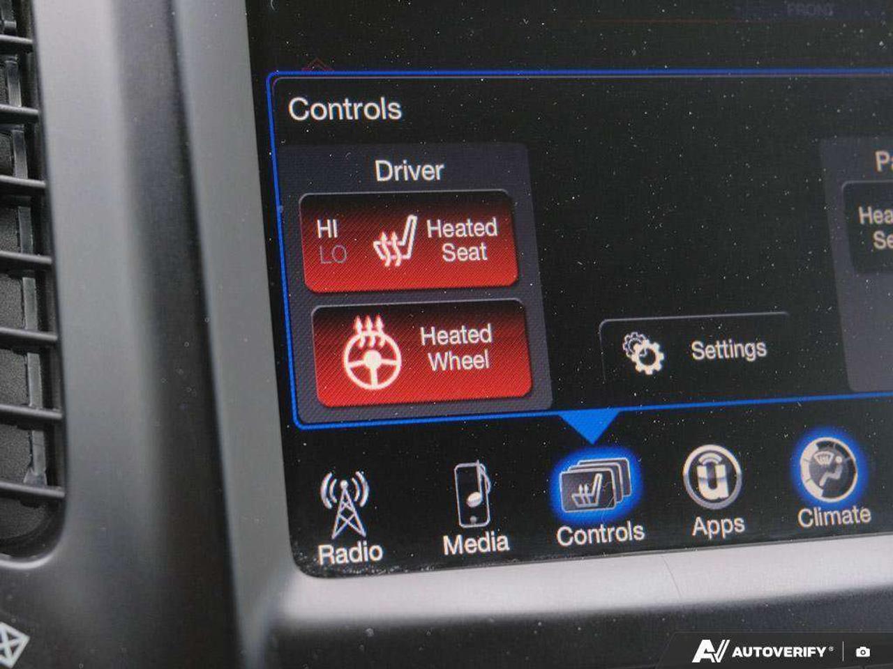 2018 Jeep Cherokee LATITUDE, 2.4L 4-CYLINDER, FWD, CLOTH, ASTRADED CERTIFIED! Photo