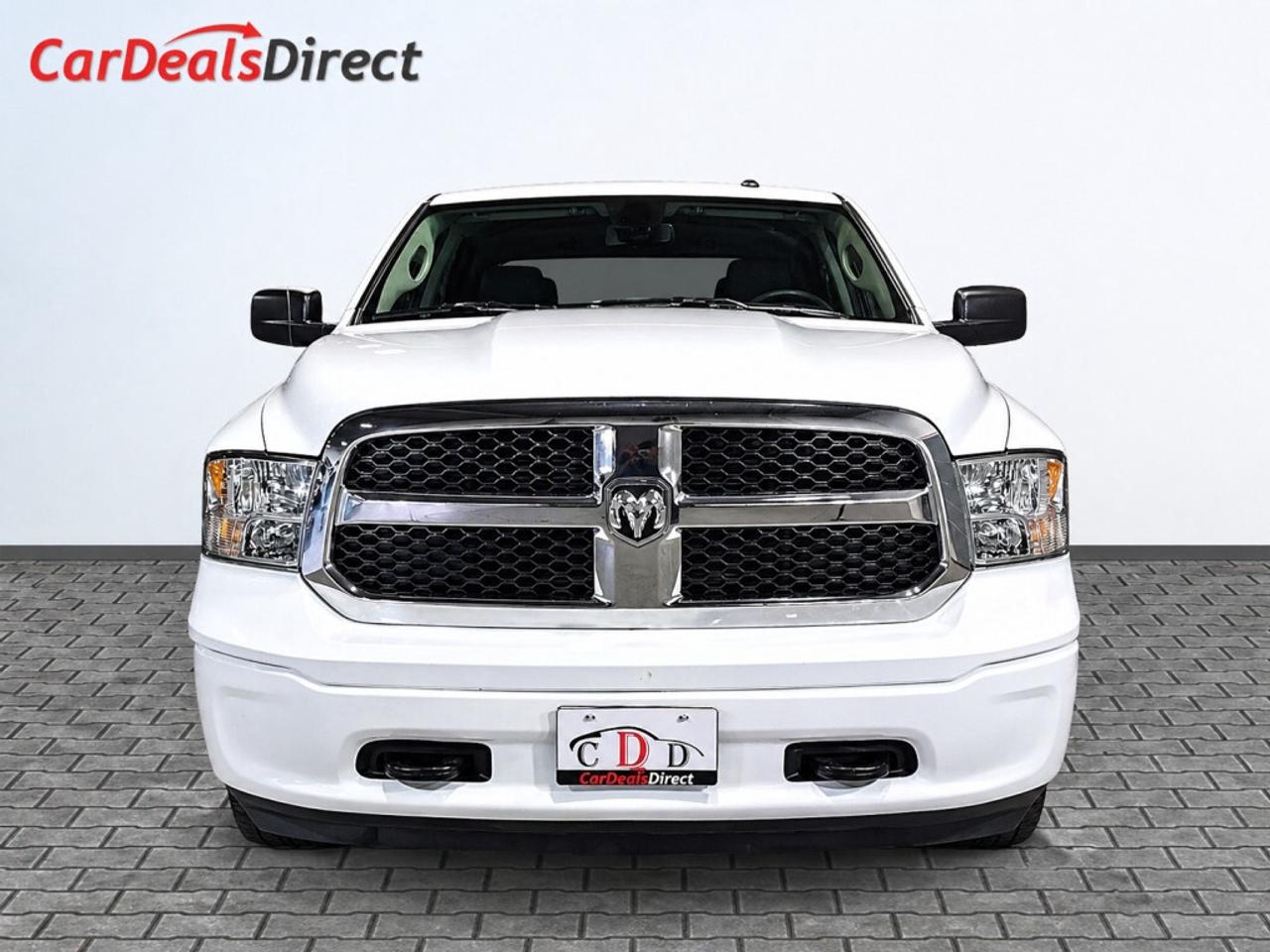 2023 RAM 1500 Classic SLT AWD Express Appearance PKG / Carplay / NAV / B Photo