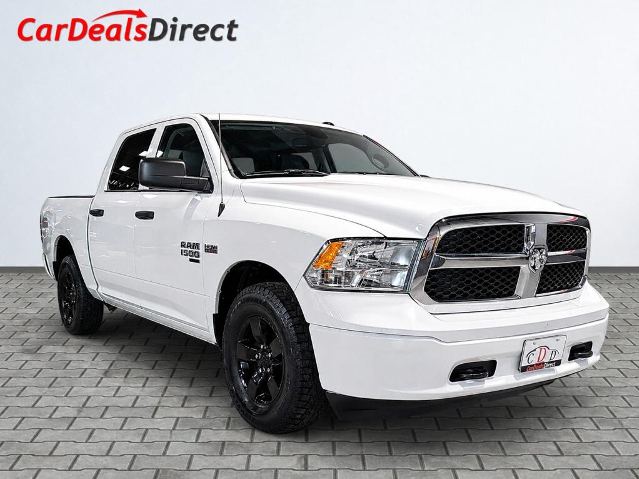 2023 RAM 1500 Classic SLT AWD Express Appearance PKG / Carplay / NAV / B Photo