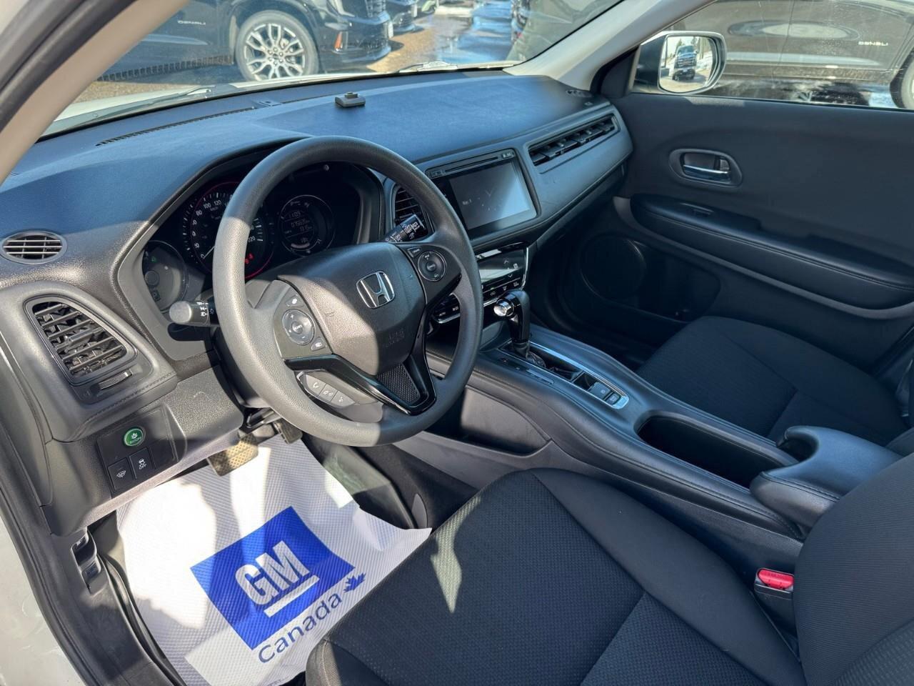 2016 Honda HR-V 4WD 4dr CVT LX Photo