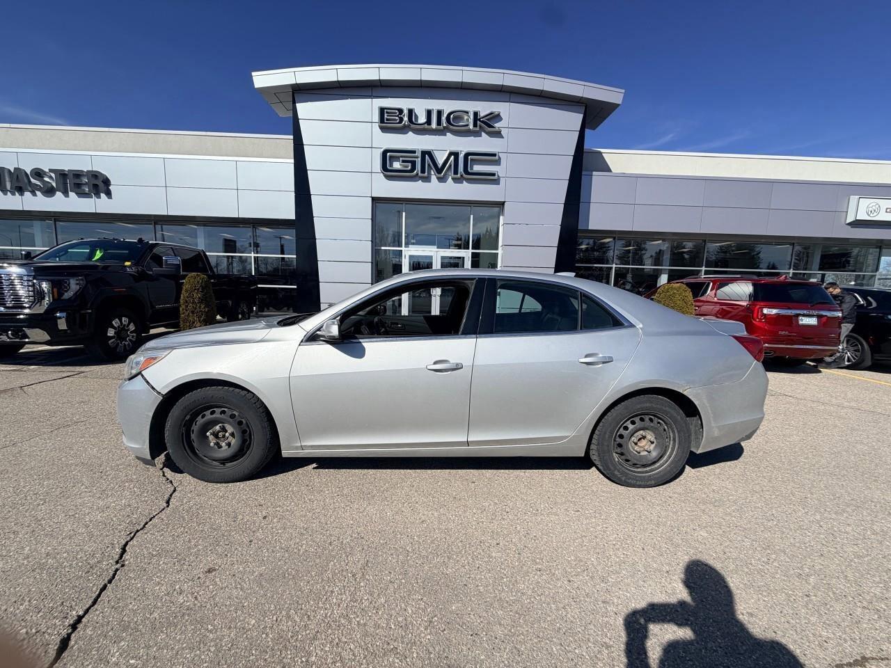 2016 Chevrolet Malibu 4DR SDN LT Photo