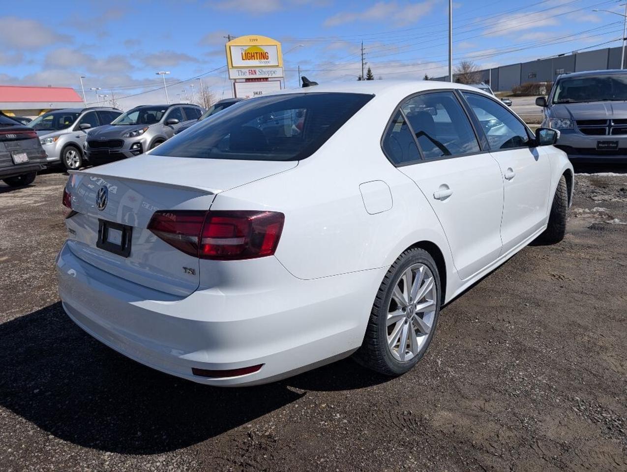2016 Volkswagen Jetta Sedan 4dr Auto 1.8T Sport PZEV Photo