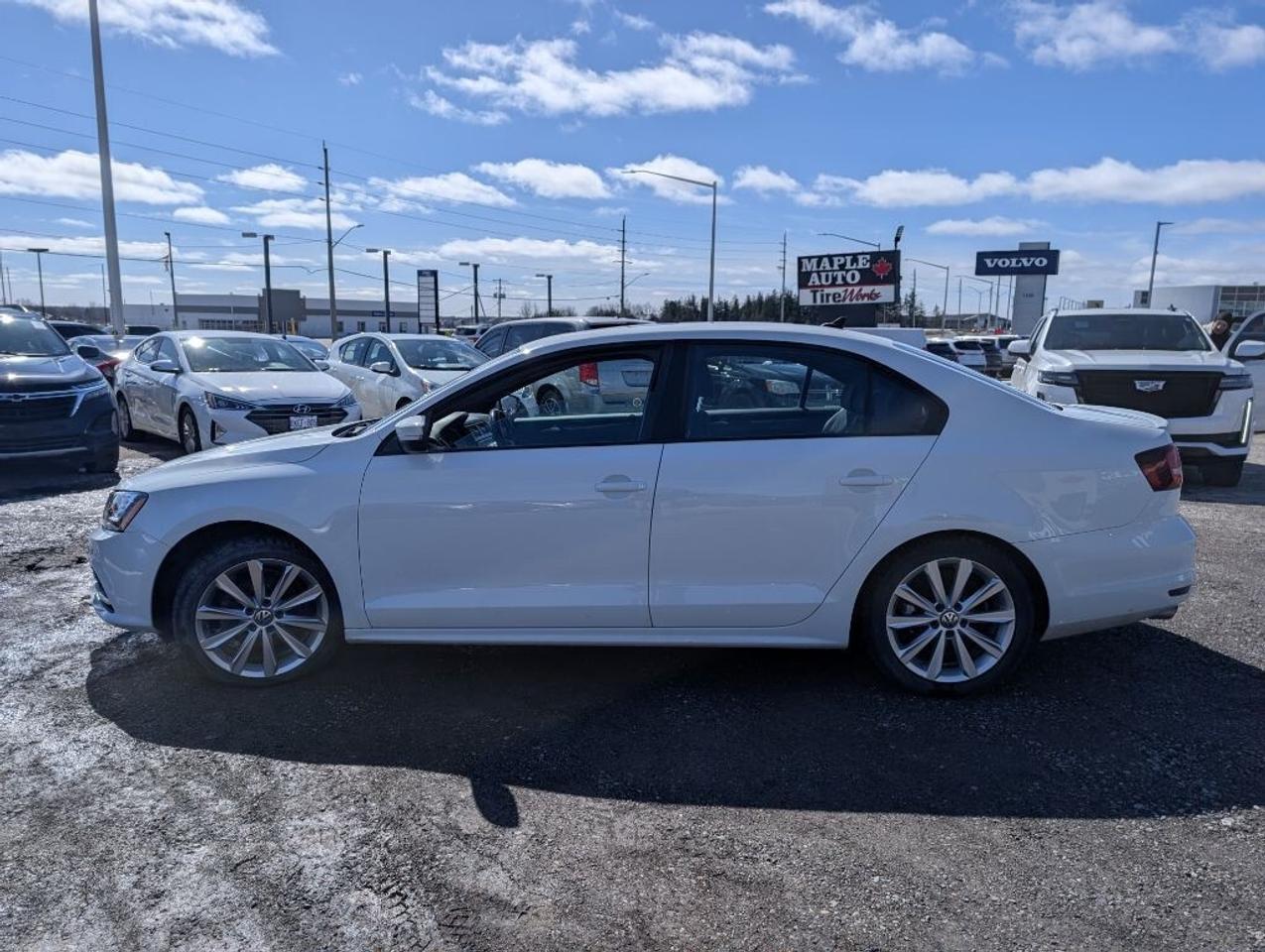 2016 Volkswagen Jetta Sedan 4dr Auto 1.8T Sport PZEV Photo