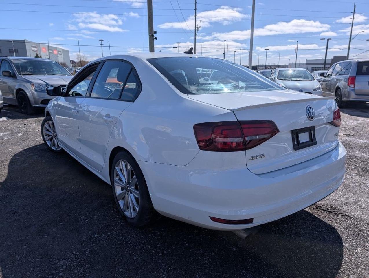 2016 Volkswagen Jetta Sedan 4dr Auto 1.8T Sport PZEV Photo