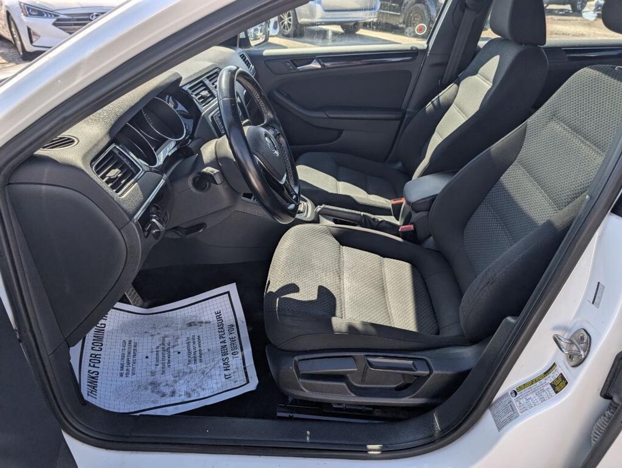 2016 Volkswagen Jetta Sedan 4dr Auto 1.8T Sport PZEV Photo