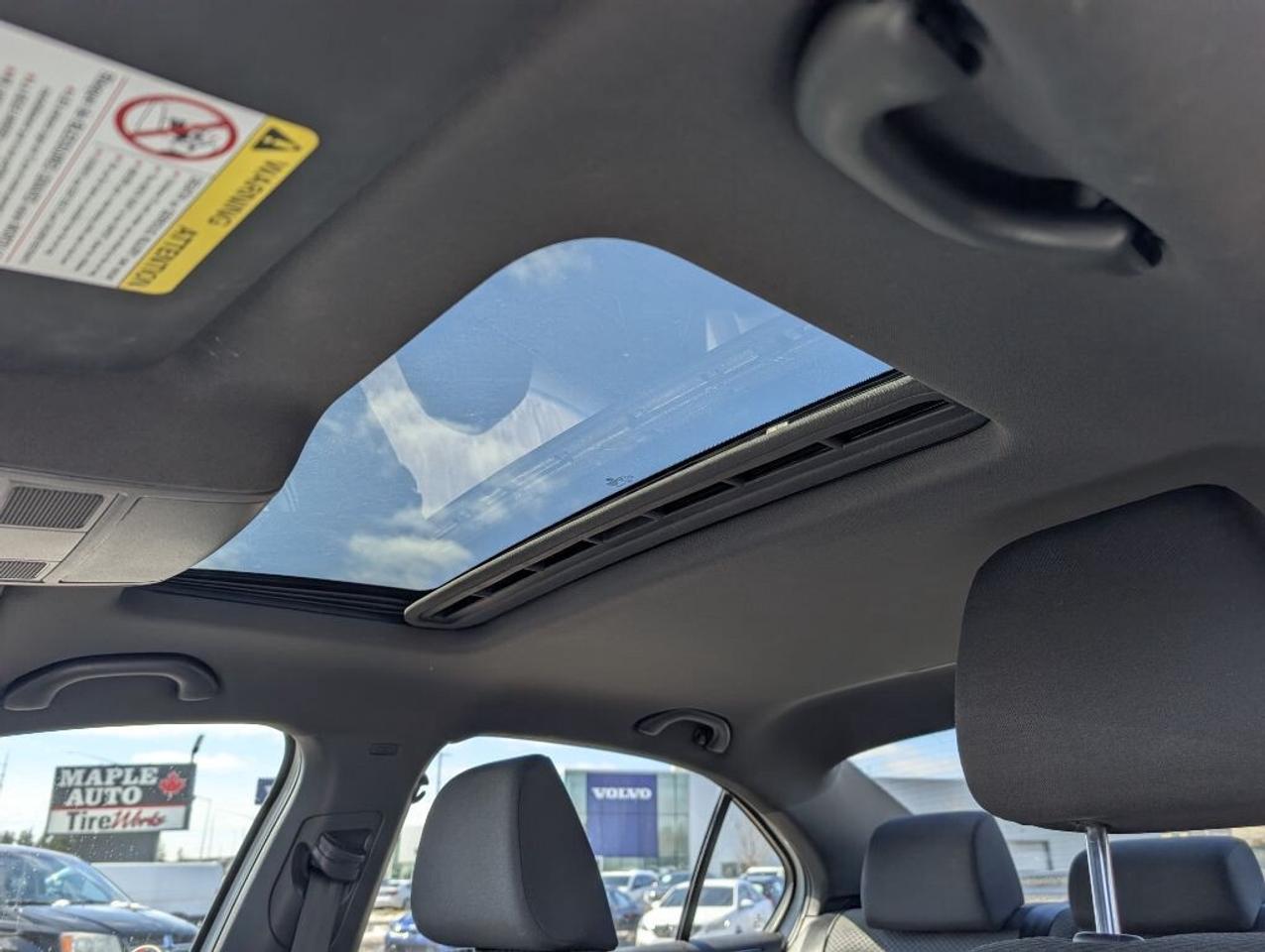 2016 Volkswagen Jetta Sedan 4dr Auto 1.8T Sport PZEV Photo