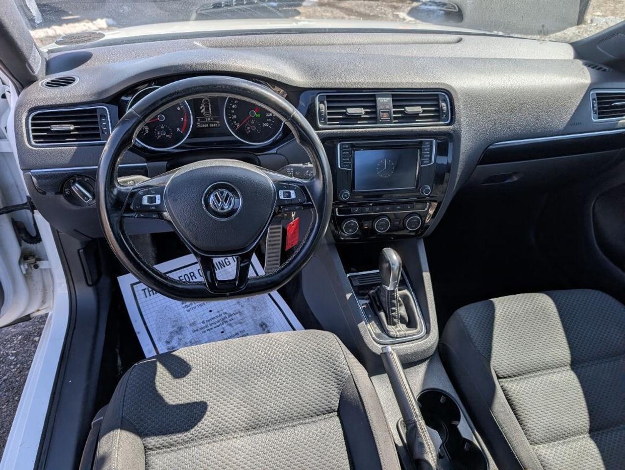 2016 Volkswagen Jetta Sedan 4dr Auto 1.8T Sport PZEV Photo