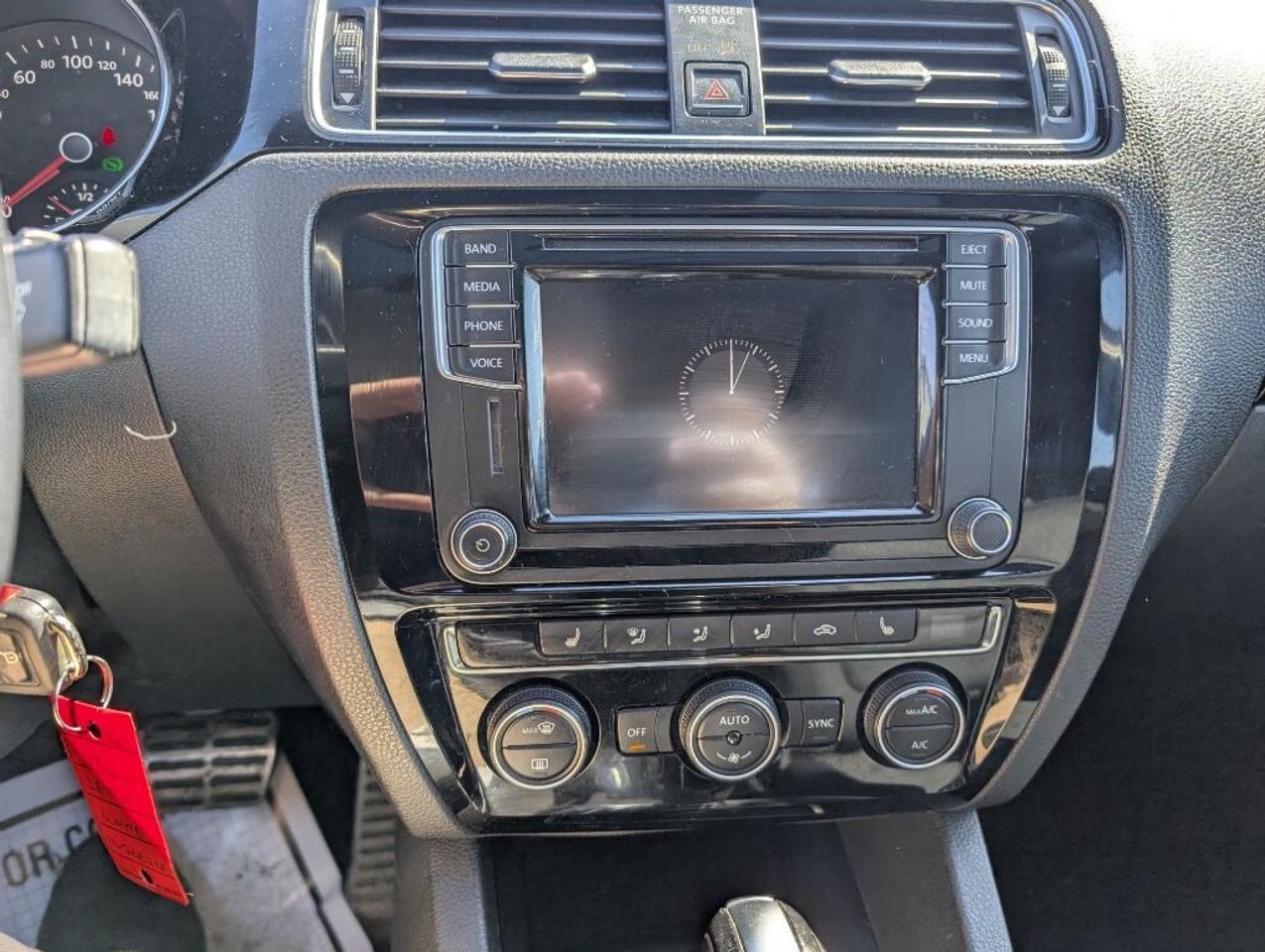 2016 Volkswagen Jetta Sedan 4dr Auto 1.8T Sport PZEV Photo