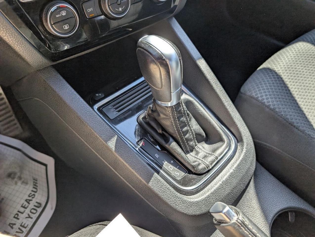 2016 Volkswagen Jetta Sedan 4dr Auto 1.8T Sport PZEV Photo