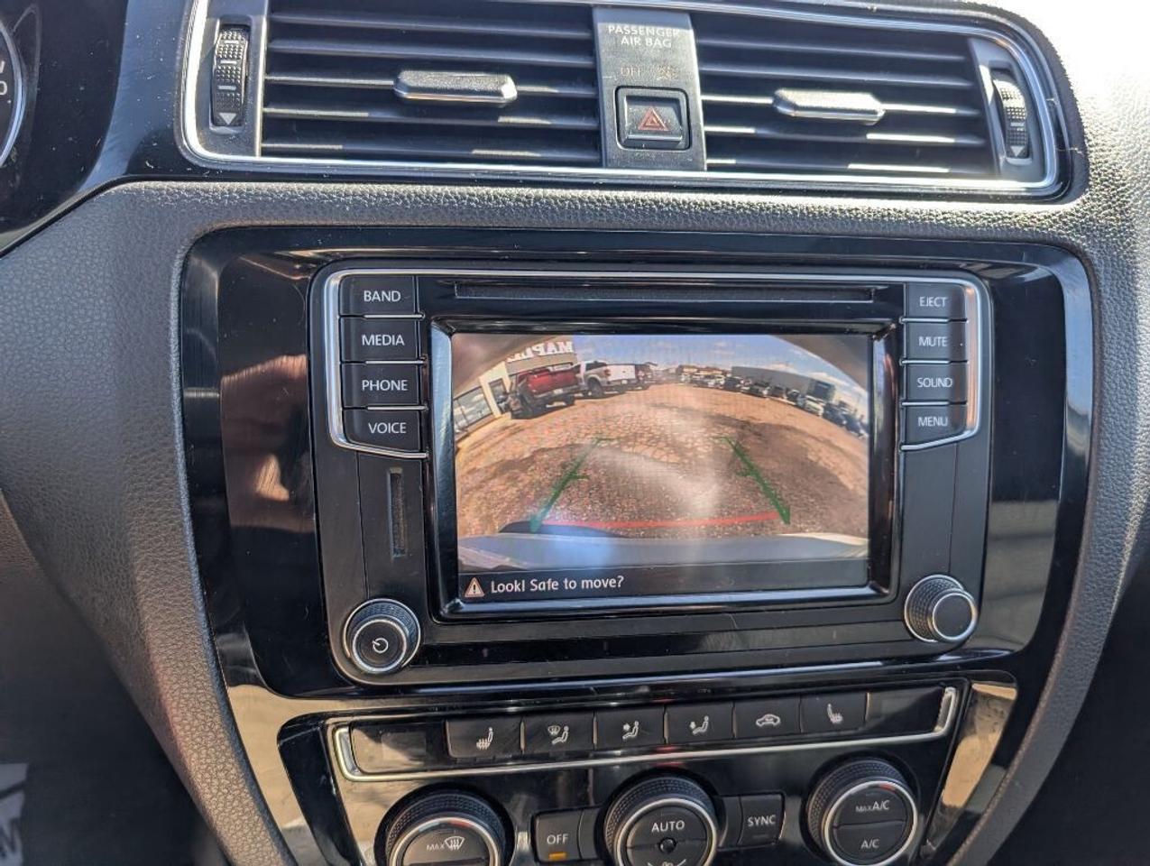 2016 Volkswagen Jetta Sedan 4dr Auto 1.8T Sport PZEV Photo