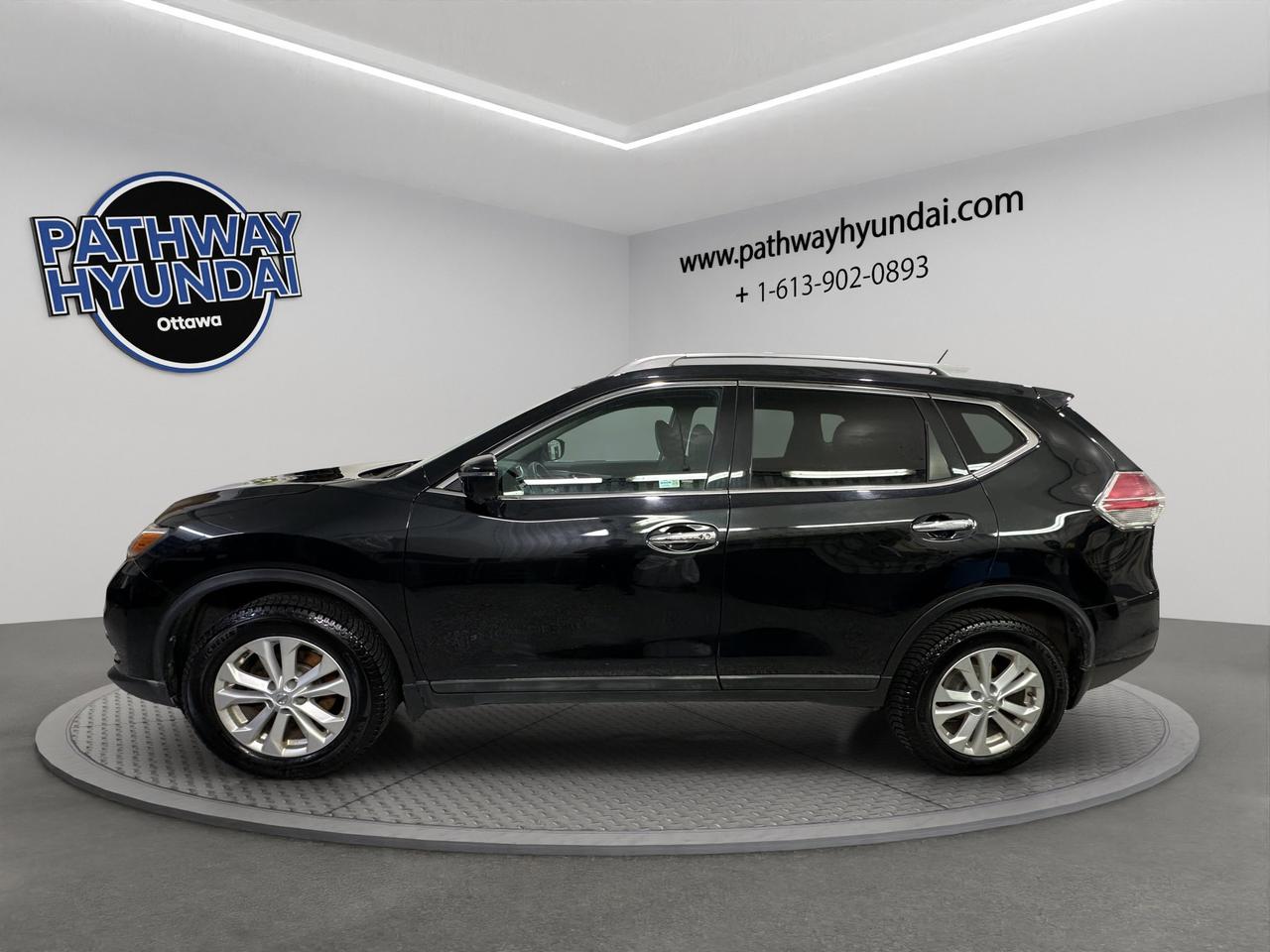 2016 Nissan Rogue SV | Reverse Cam | Heated Seats Photo