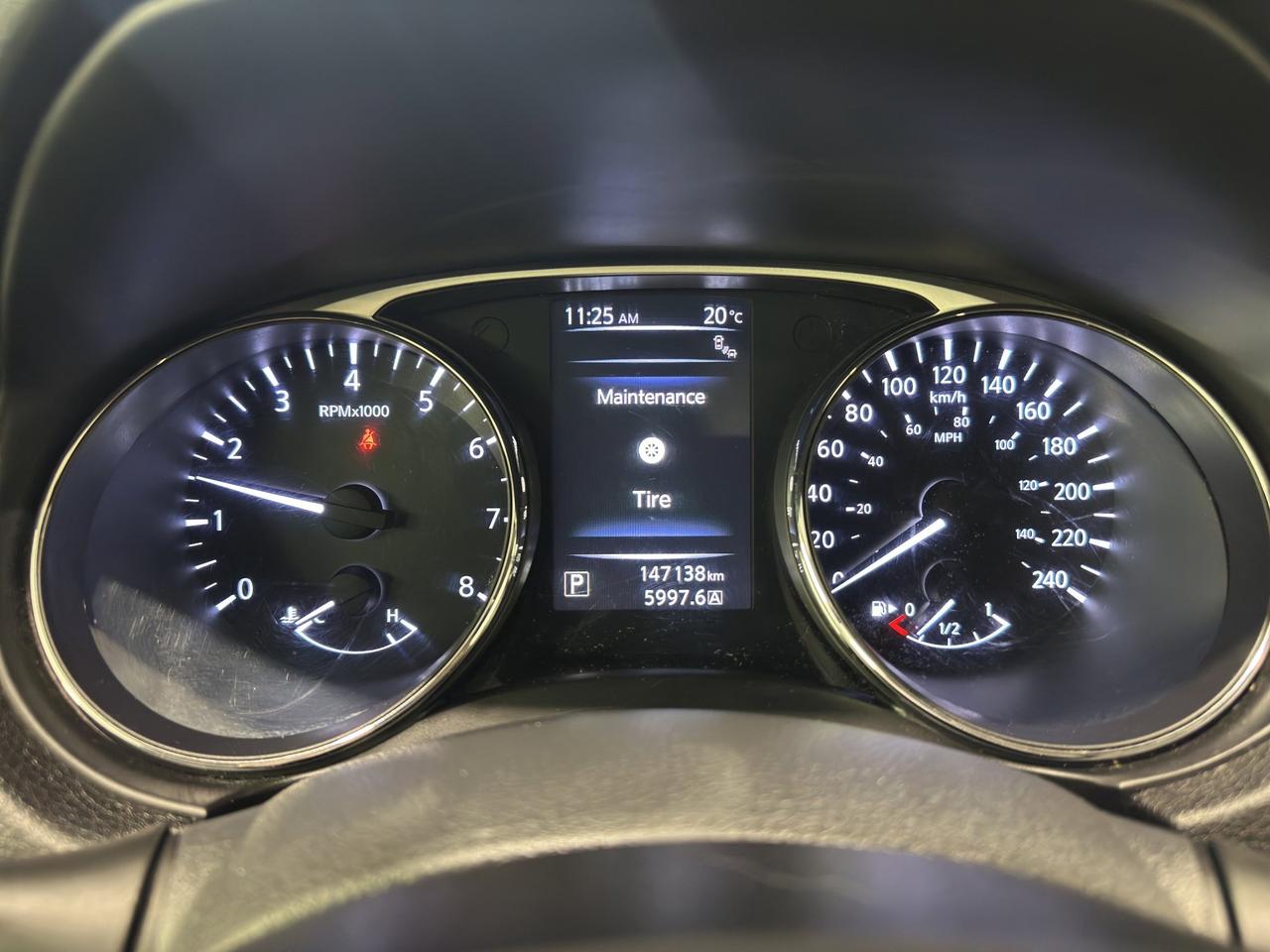 2016 Nissan Rogue SV | Reverse Cam | Heated Seats Photo