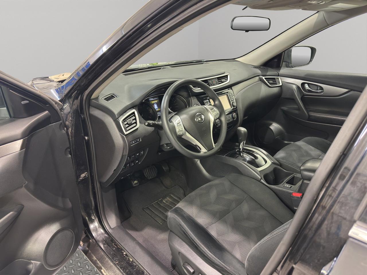 2016 Nissan Rogue SV | Reverse Cam | Heated Seats Photo