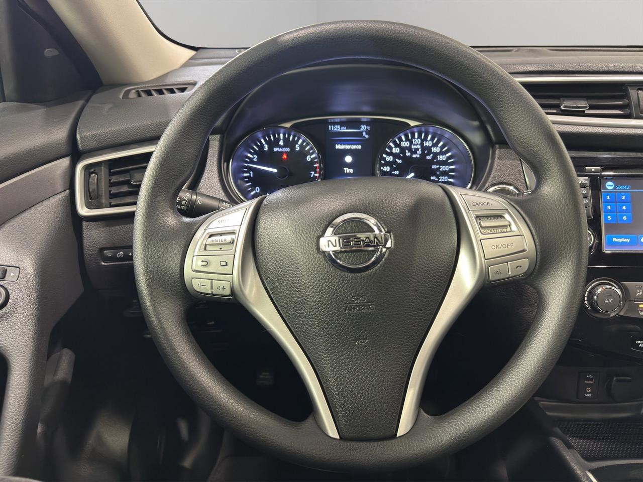 2016 Nissan Rogue SV | Reverse Cam | Heated Seats Photo