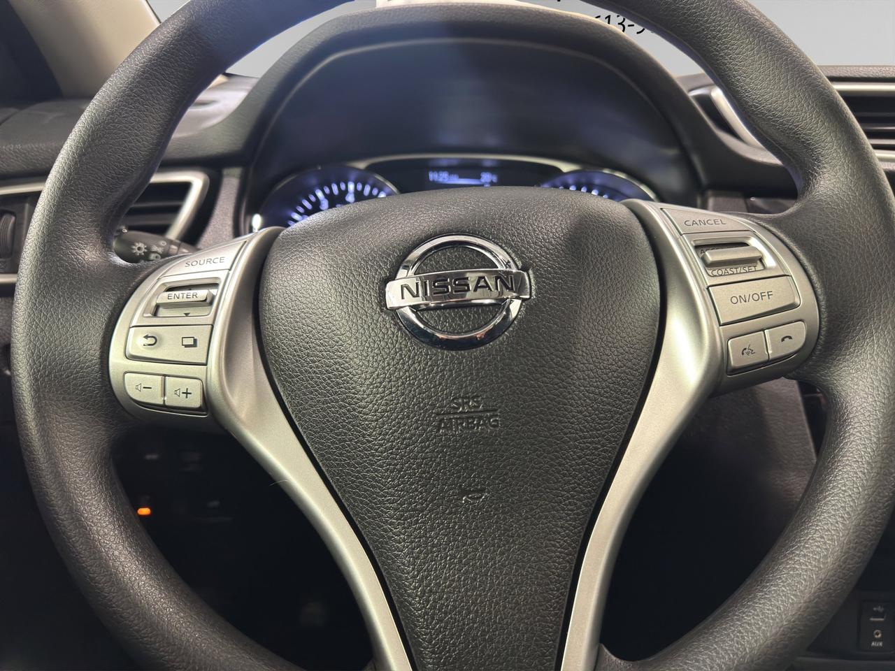 2016 Nissan Rogue SV | Reverse Cam | Heated Seats Photo