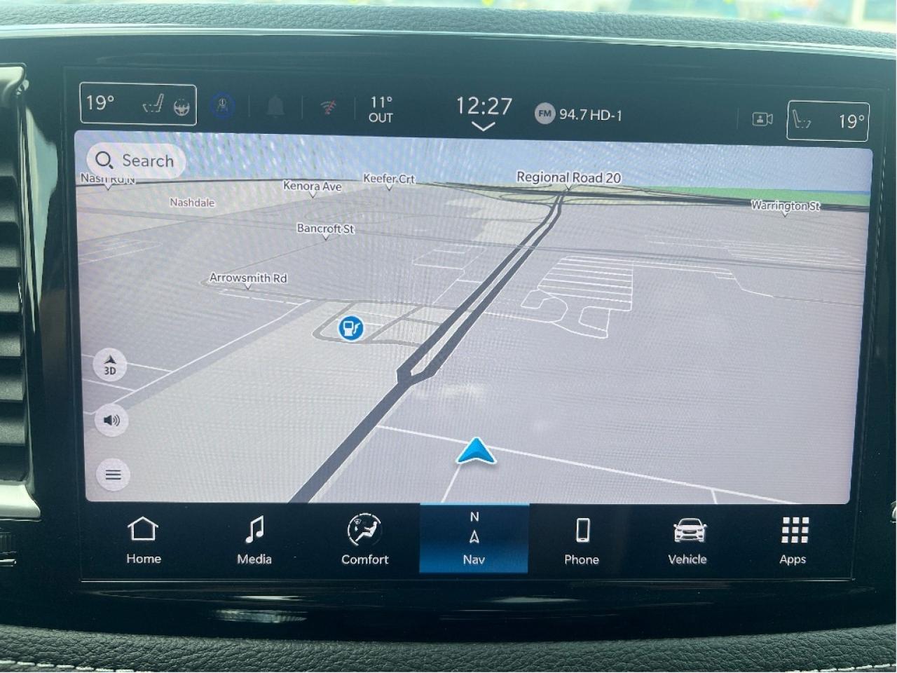 2025 Chrysler Pacifica Select 8-Pass *LTHR *DVDs *SAFETY GROUP *NAVI Photo