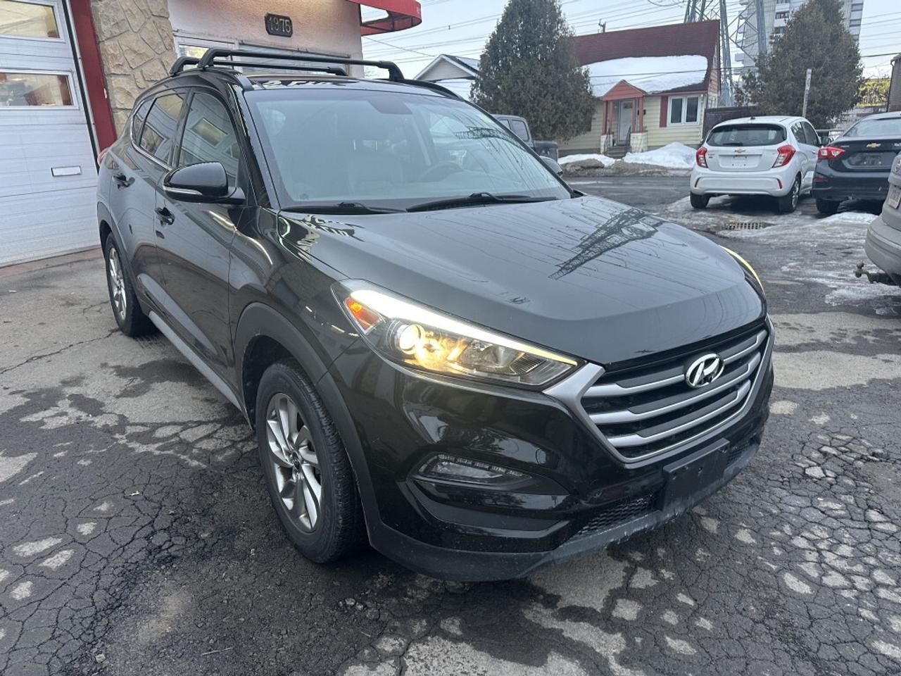2018 Hyundai Tucson 2.0L Luxury AWD Photo4