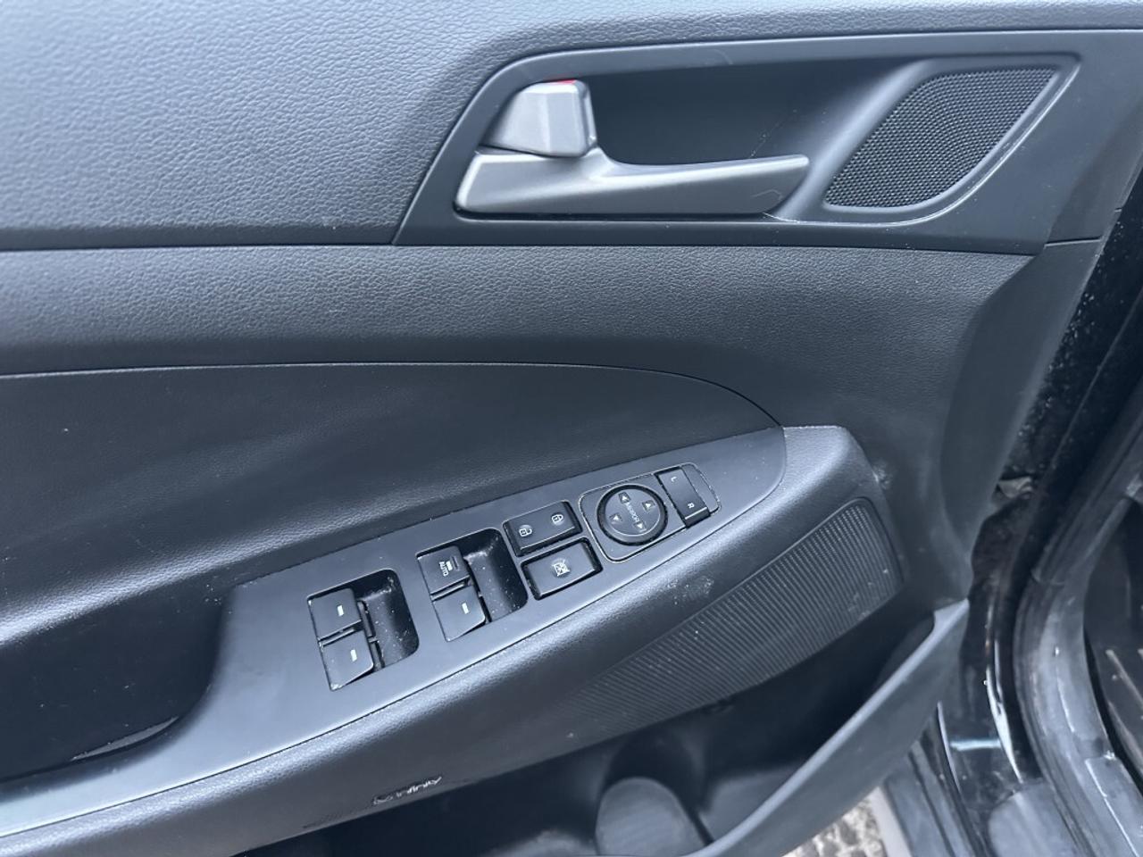 2018 Hyundai Tucson 2.0L Luxury AWD Photo