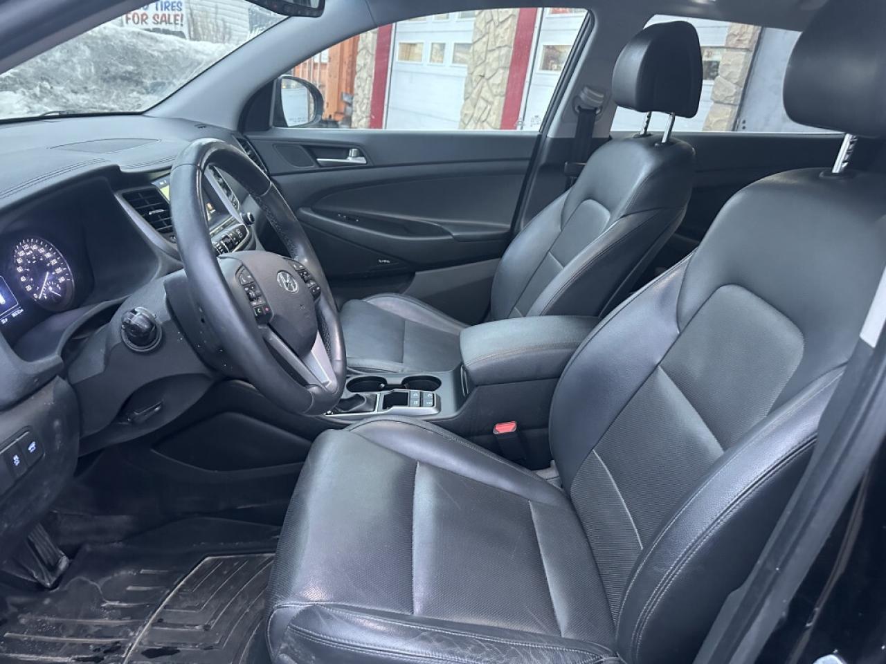 2018 Hyundai Tucson 2.0L Luxury AWD Photo