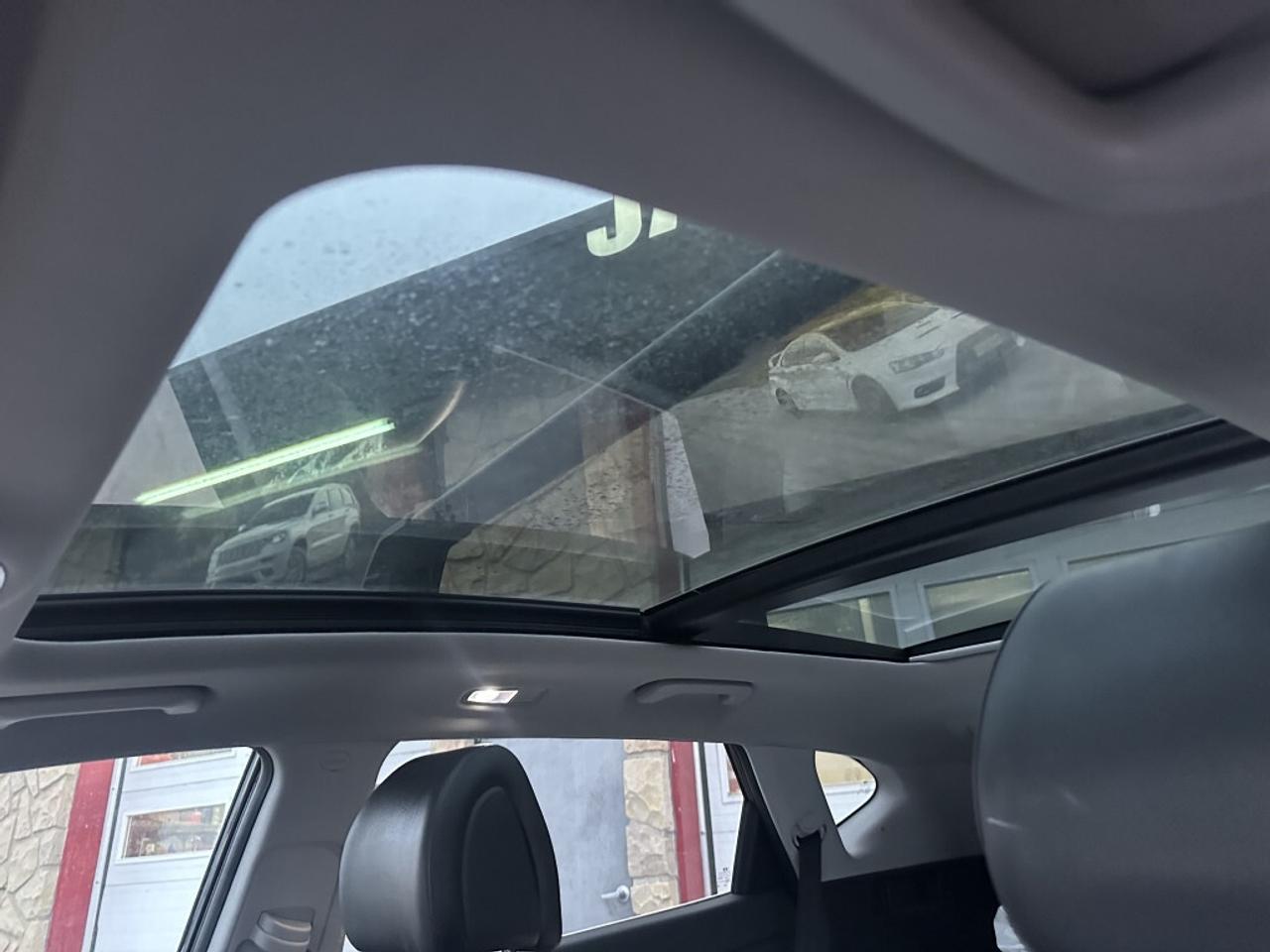 2018 Hyundai Tucson 2.0L Luxury AWD Photo