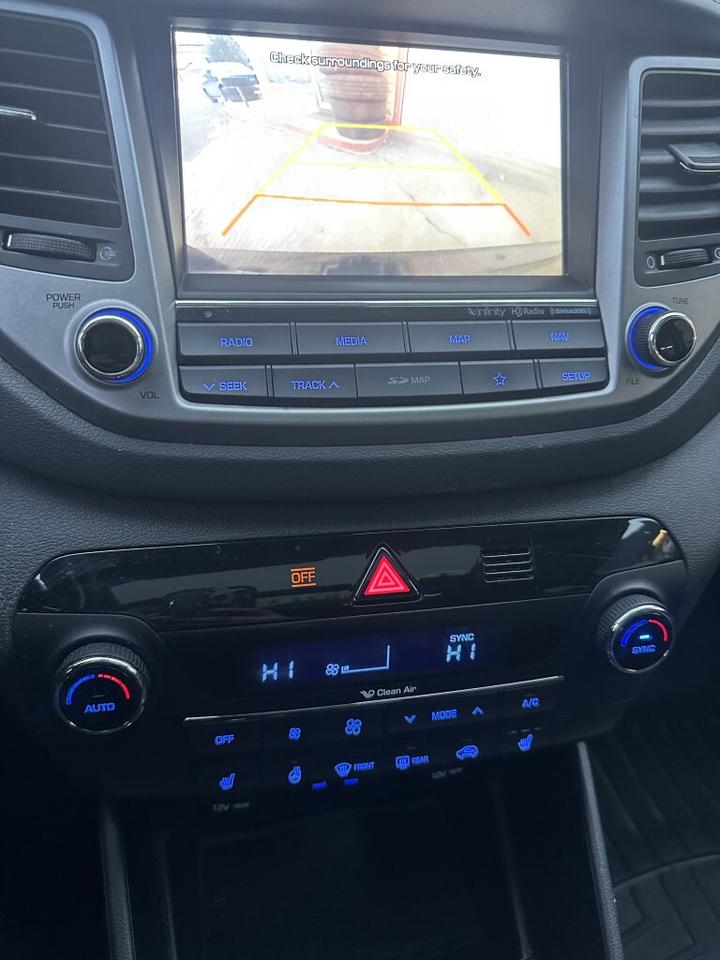 2018 Hyundai Tucson 2.0L Luxury AWD Photo