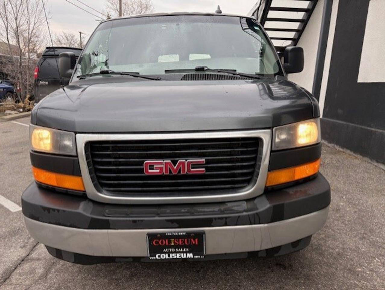 2017 GMC Savana Passenger LT 2500 12 PASSENGER-CAMERA-CERTIFIED-10 TO CHOOSE Photo