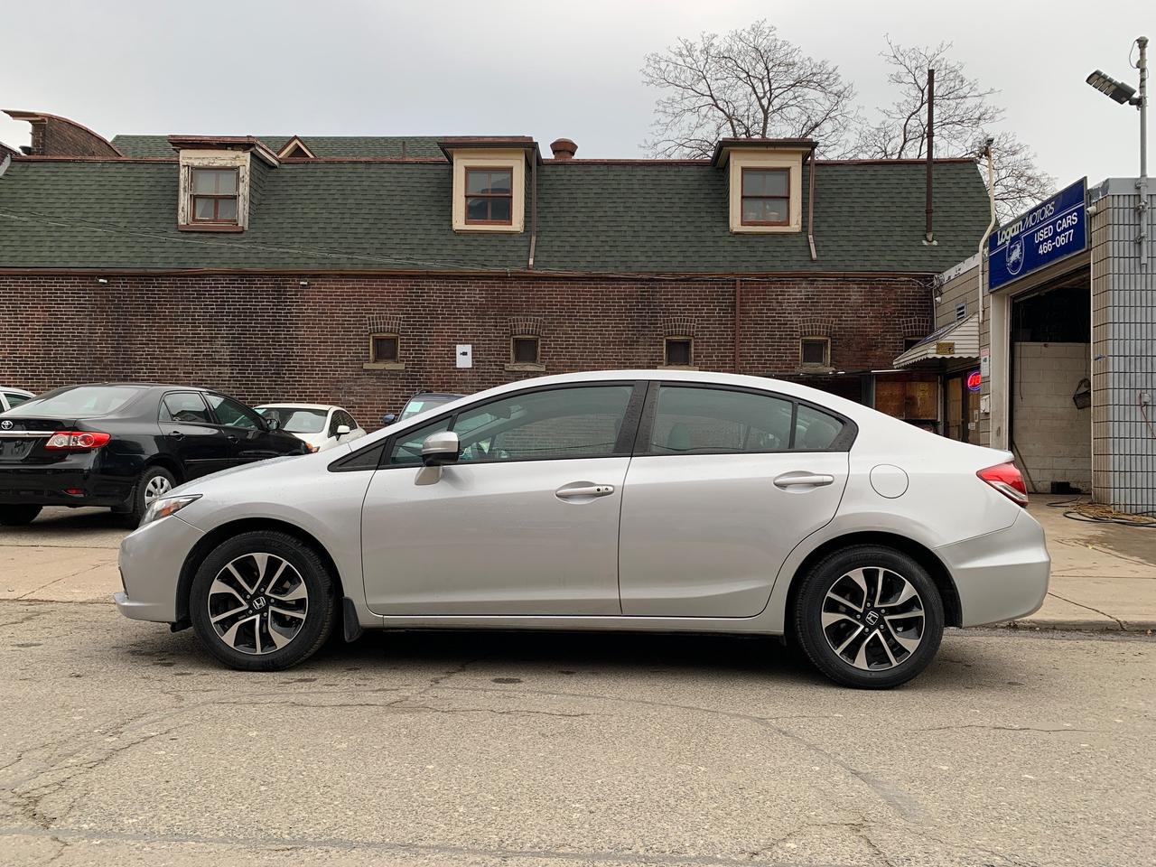 2015 Honda Civic Sedan 4dr Auto EX Photo