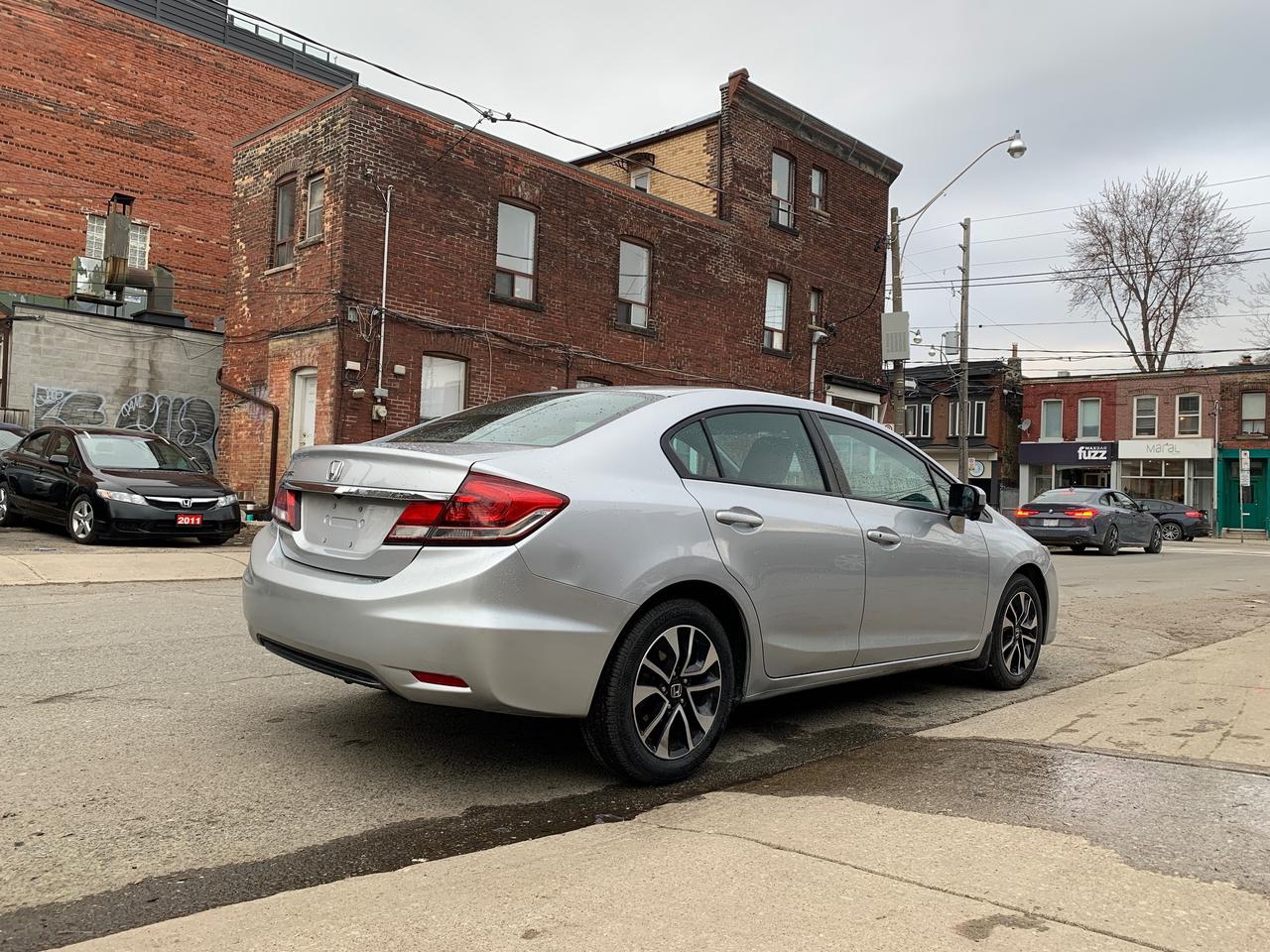 2015 Honda Civic Sedan 4dr Auto EX Photo4