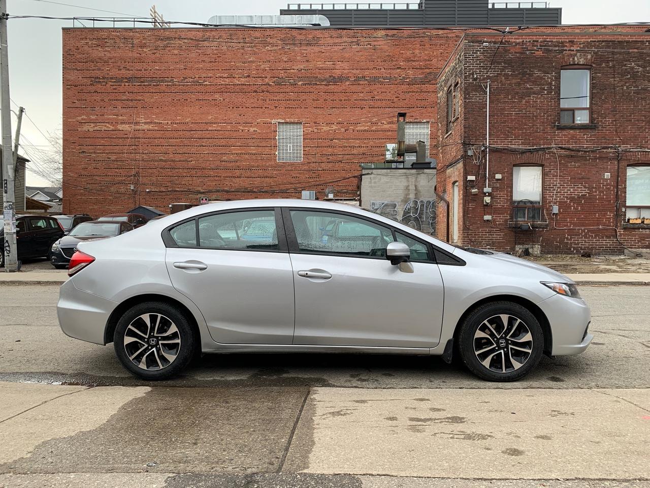2015 Honda Civic Sedan 4dr Auto EX Photo
