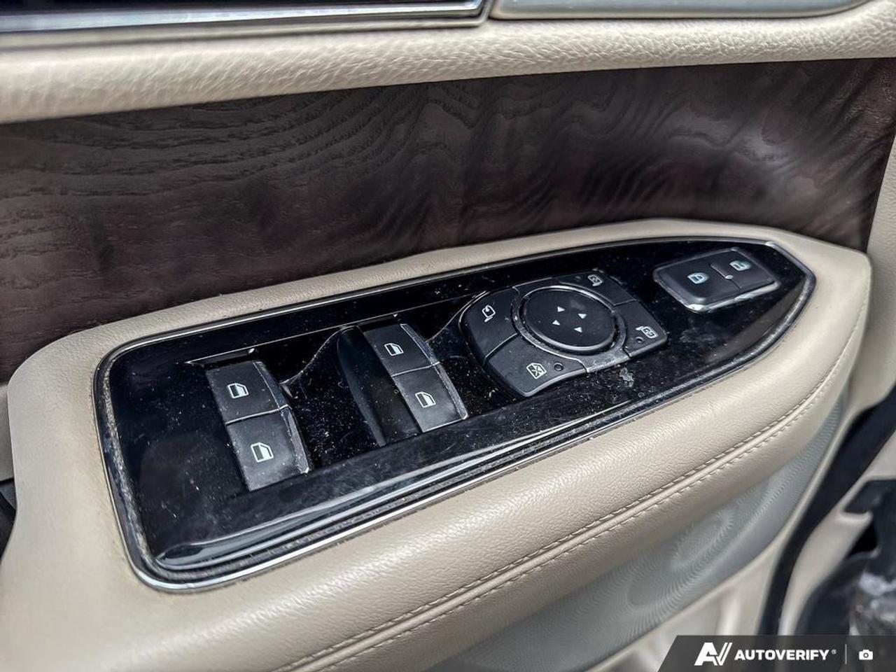 2020 Lincoln Navigator Reserve   MOONROOF   LEATHER   NAV Photo
