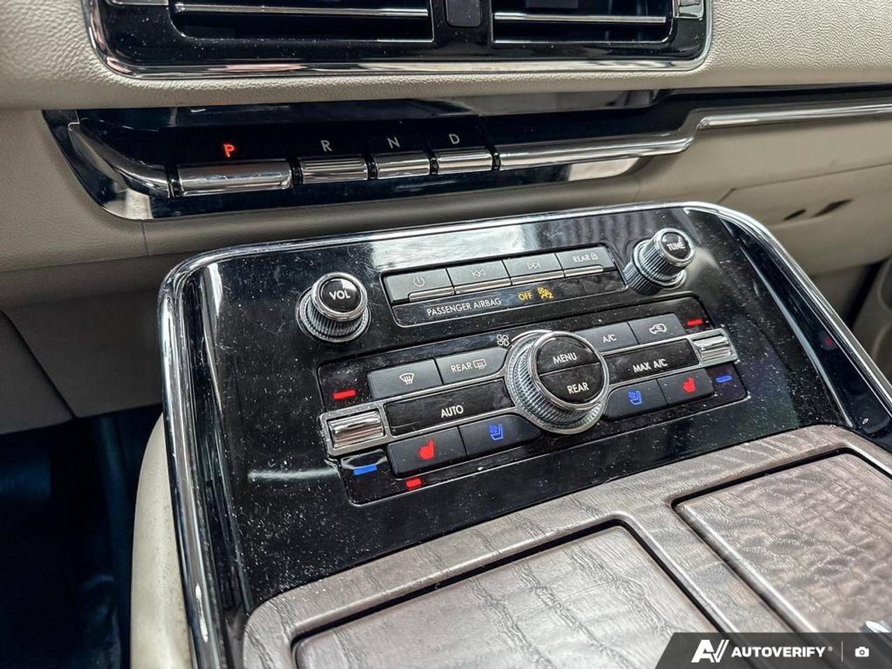 2020 Lincoln Navigator Reserve   MOONROOF   LEATHER   NAV Photo