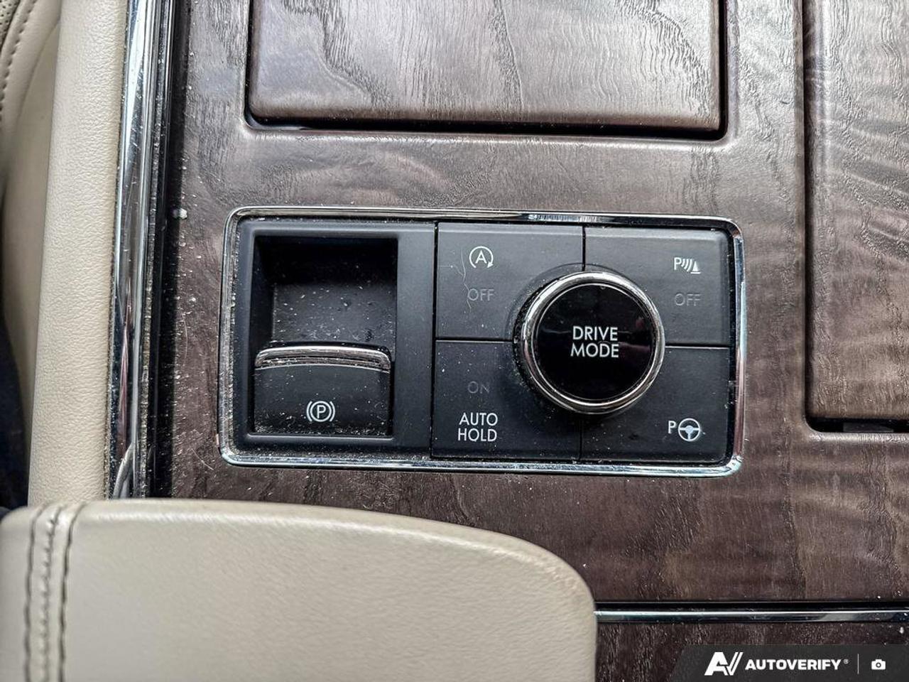 2020 Lincoln Navigator Reserve   MOONROOF   LEATHER   NAV Photo