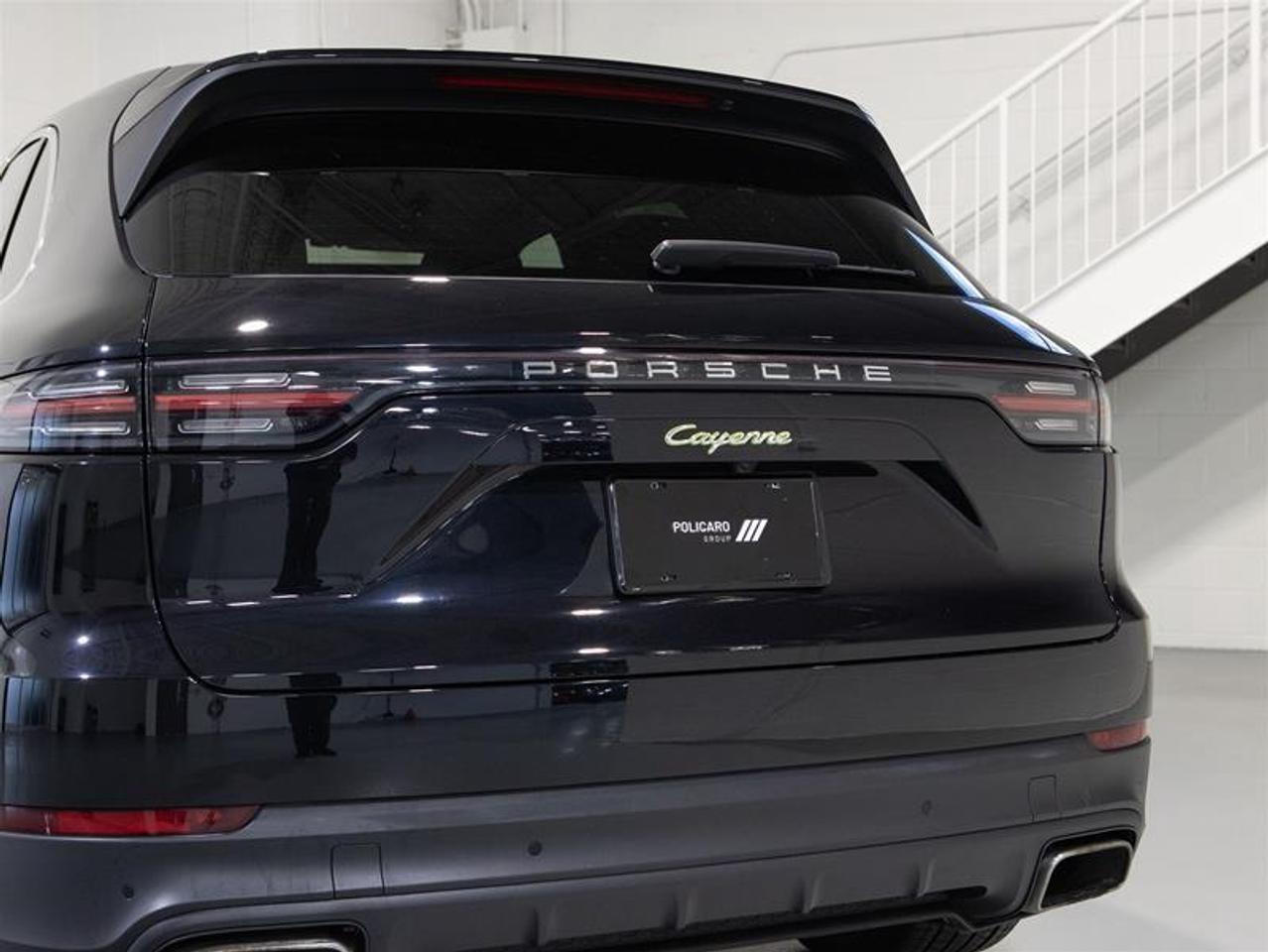 2022 Porsche Cayenne E-Hybrid Photo