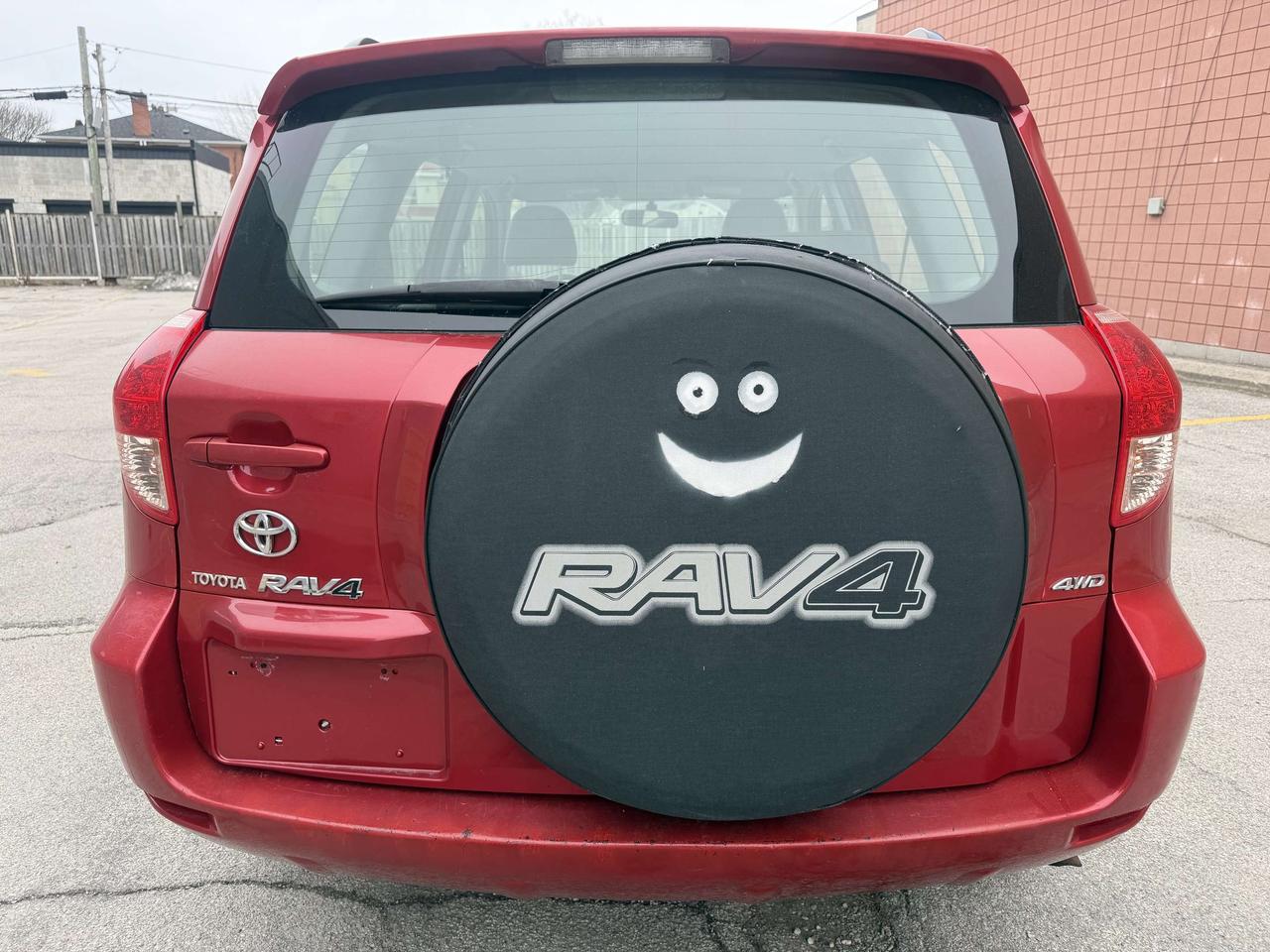 2008 Toyota RAV4 4X4 !! AUTOMATIC !! 175444 KMS !!!!!! ONE OWNER !! Photo