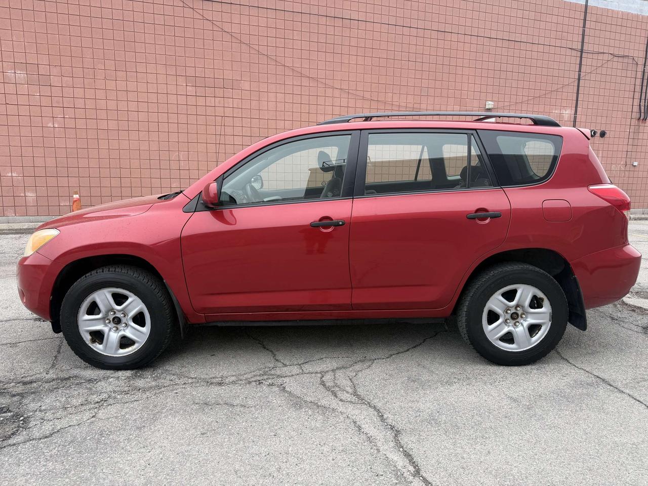 2008 Toyota RAV4 4X4 !! AUTOMATIC !! 175444 KMS !!!!!! ONE OWNER !! Photo1