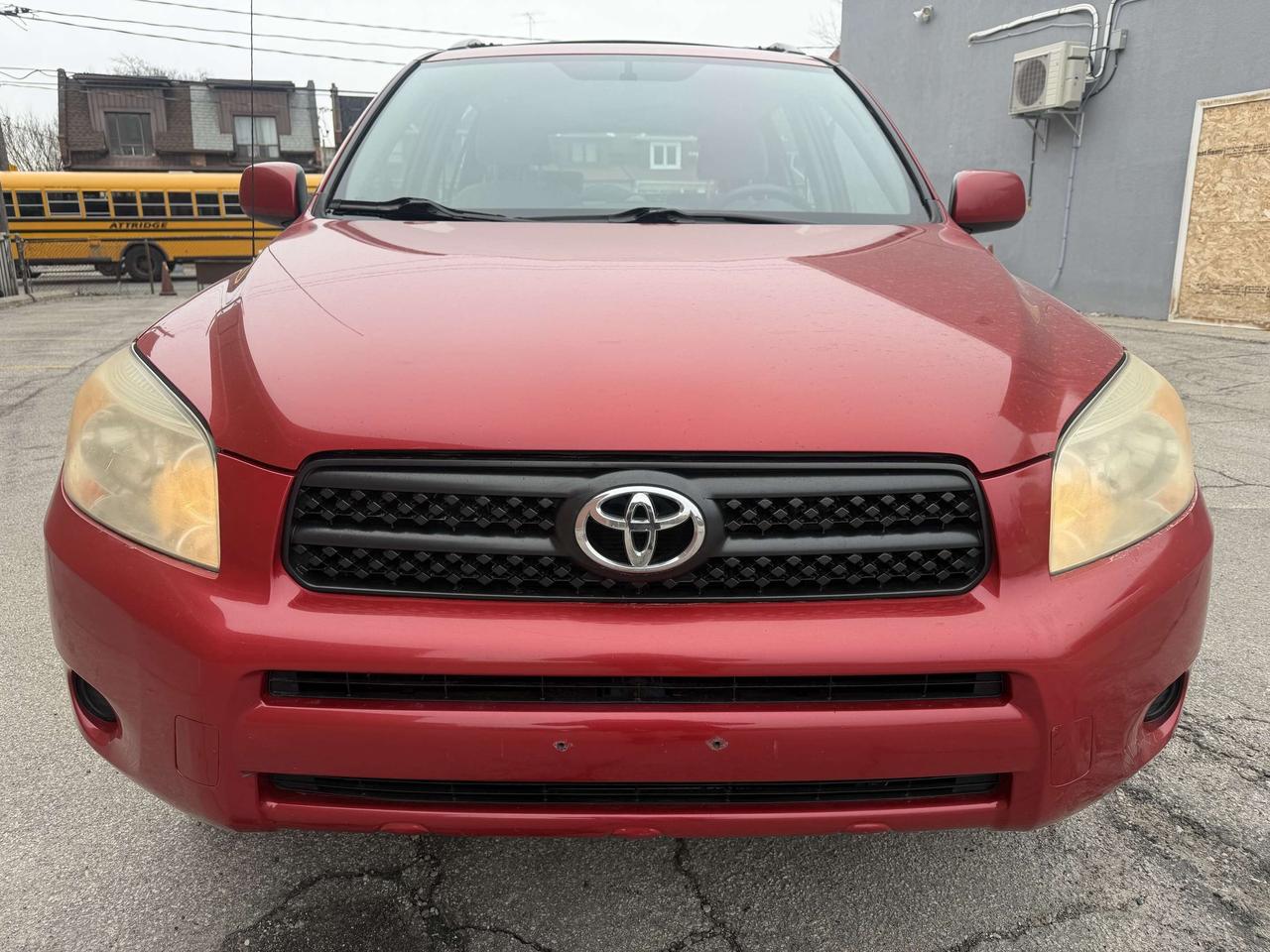 2008 Toyota RAV4 4X4 !! AUTOMATIC !! 175444 KMS !!!!!! ONE OWNER !! Photo