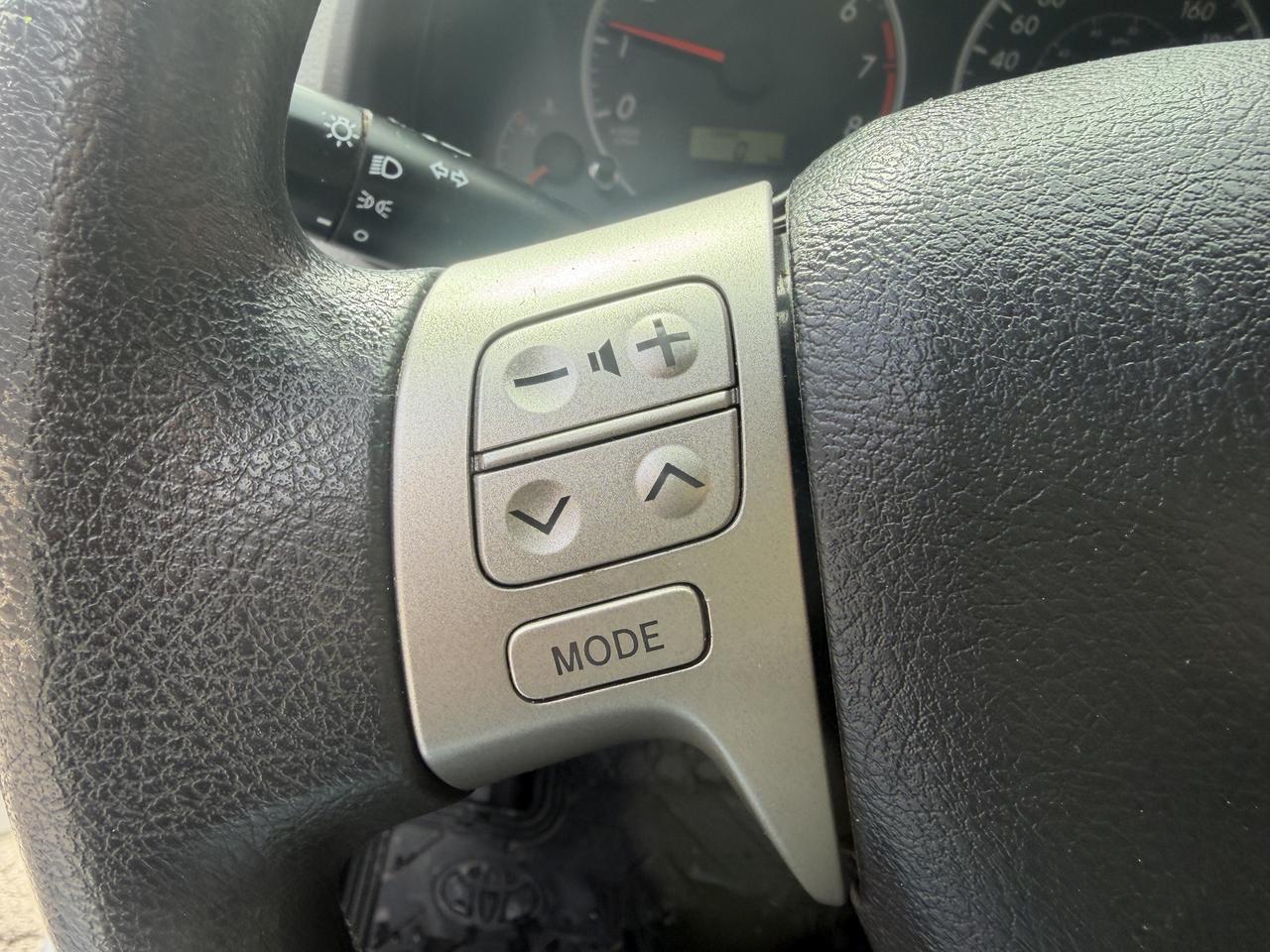 2012 Toyota Corolla 4dr Auto CE/ YES ONLY 67180 KMS !! COMES CERTIFIED Photo