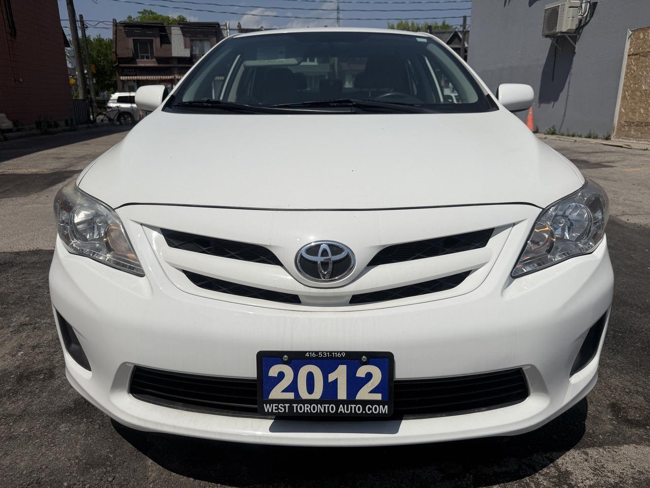 2012 Toyota Corolla 4dr Auto CE/ YES ONLY 67180 KMS !! COMES CERTIFIED Photo
