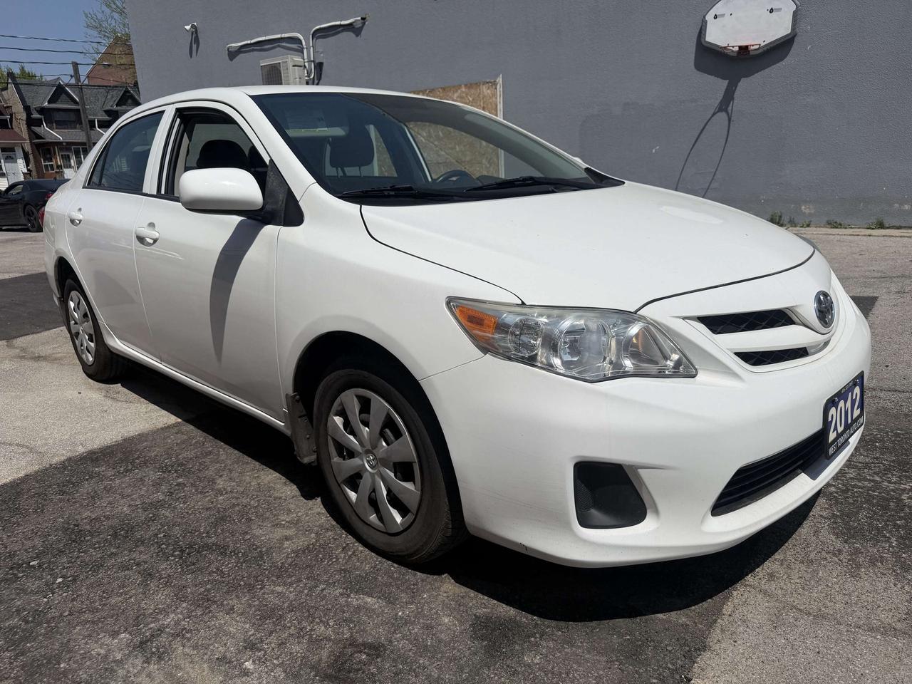 2012 Toyota Corolla 4dr Auto CE/ YES ONLY 67180 KMS !! COMES CERTIFIED Photo