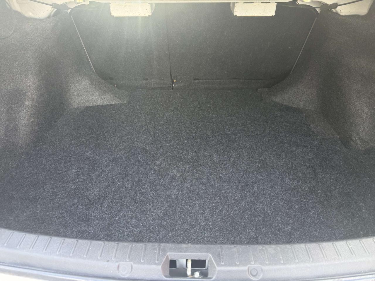 2012 Toyota Corolla 4dr Auto CE/ YES ONLY 67180 KMS !! COMES CERTIFIED Photo